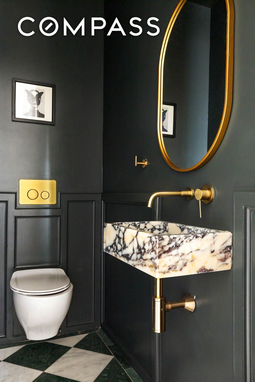 599 Van Buren Street