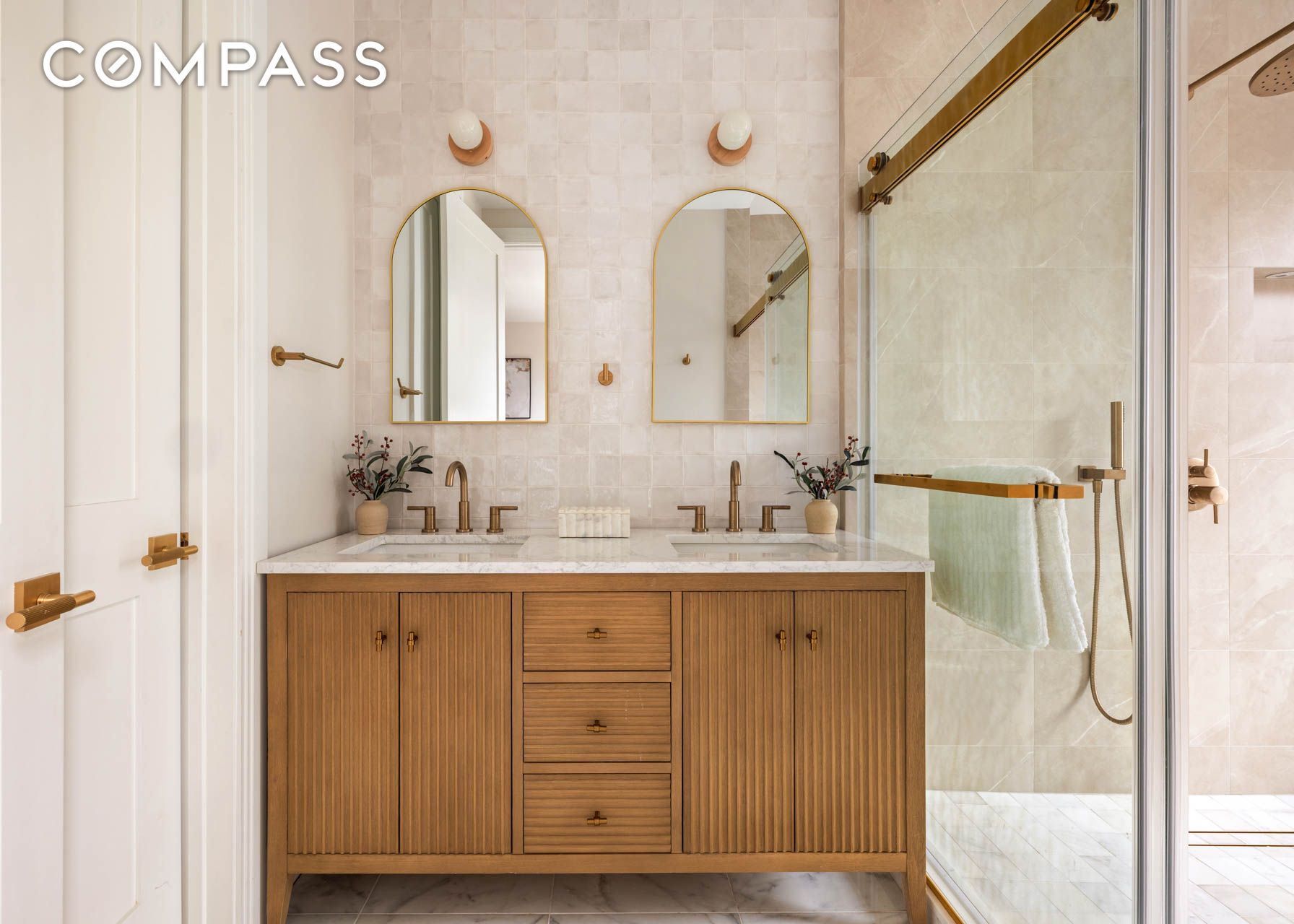 599 Van Buren Street