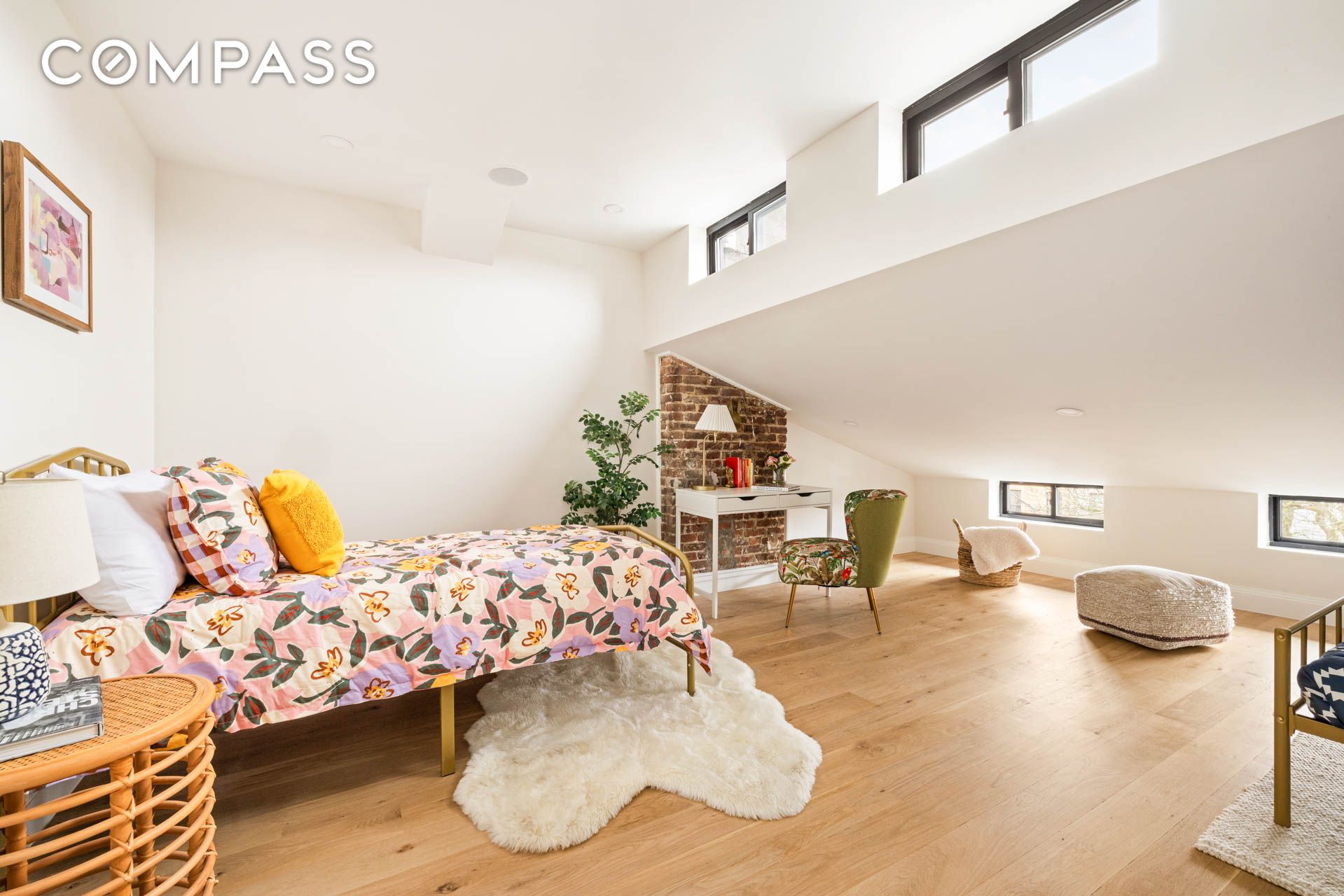 599 Van Buren Street