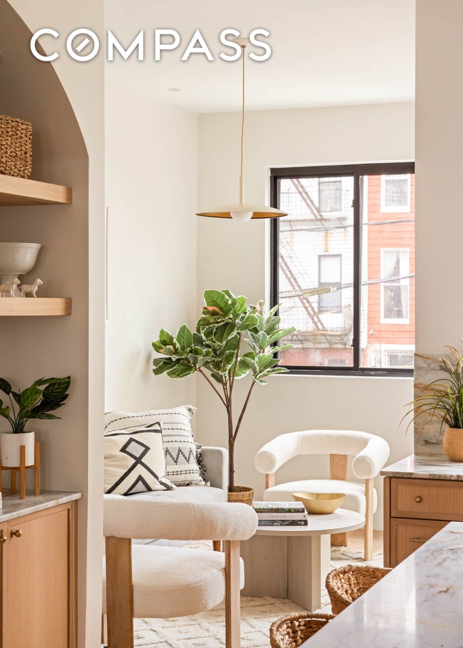 599 Van Buren Street