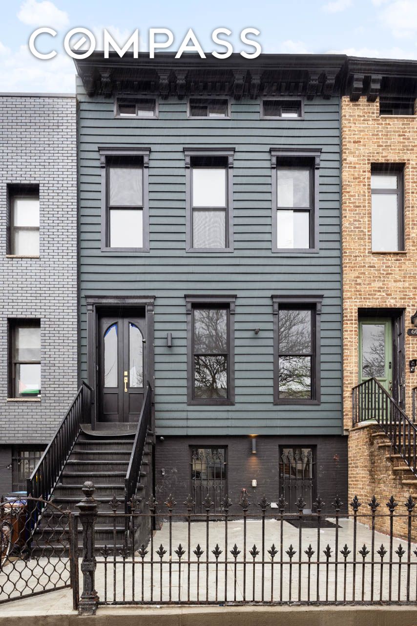 599 Van Buren Street