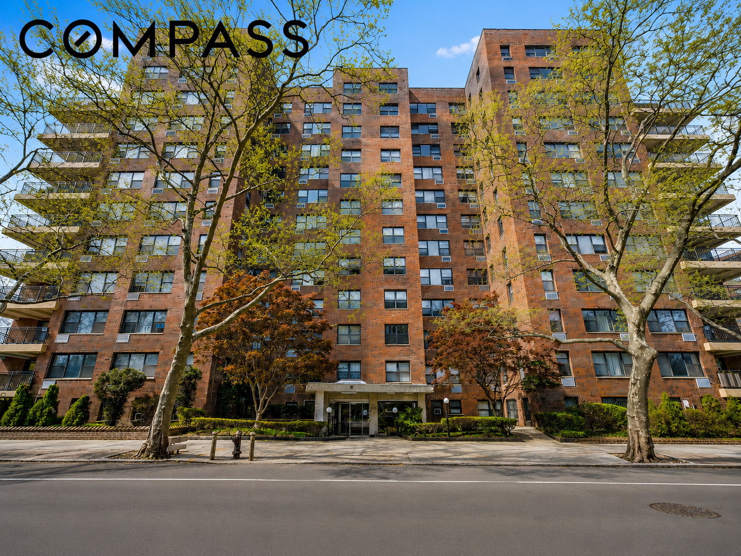 303 Beverley Road 4P