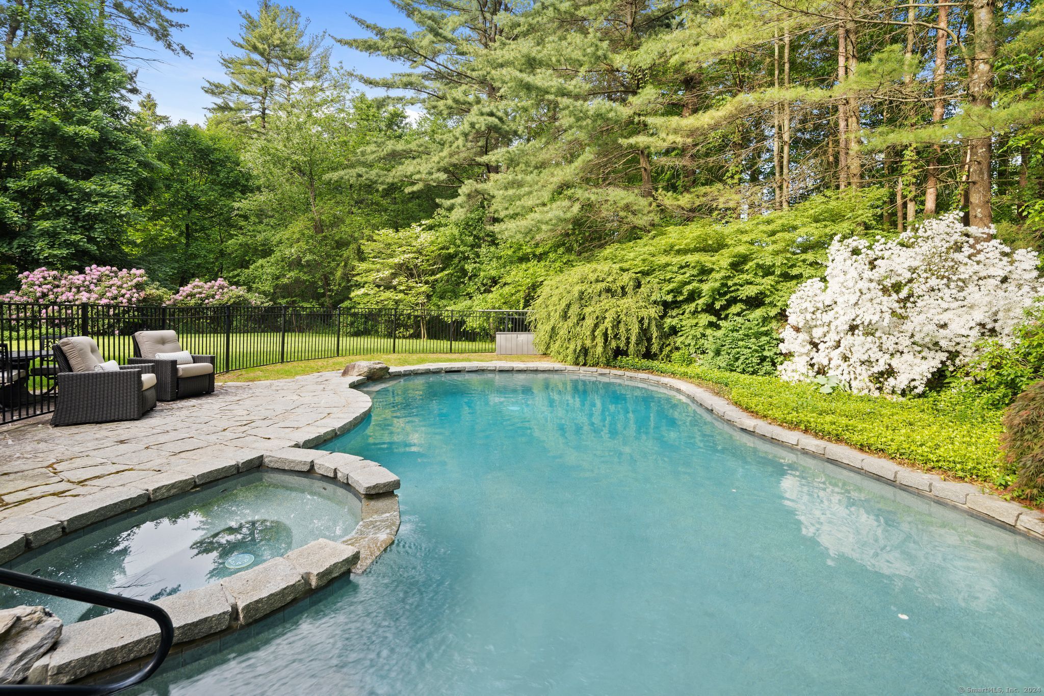 20 White Pine Lane