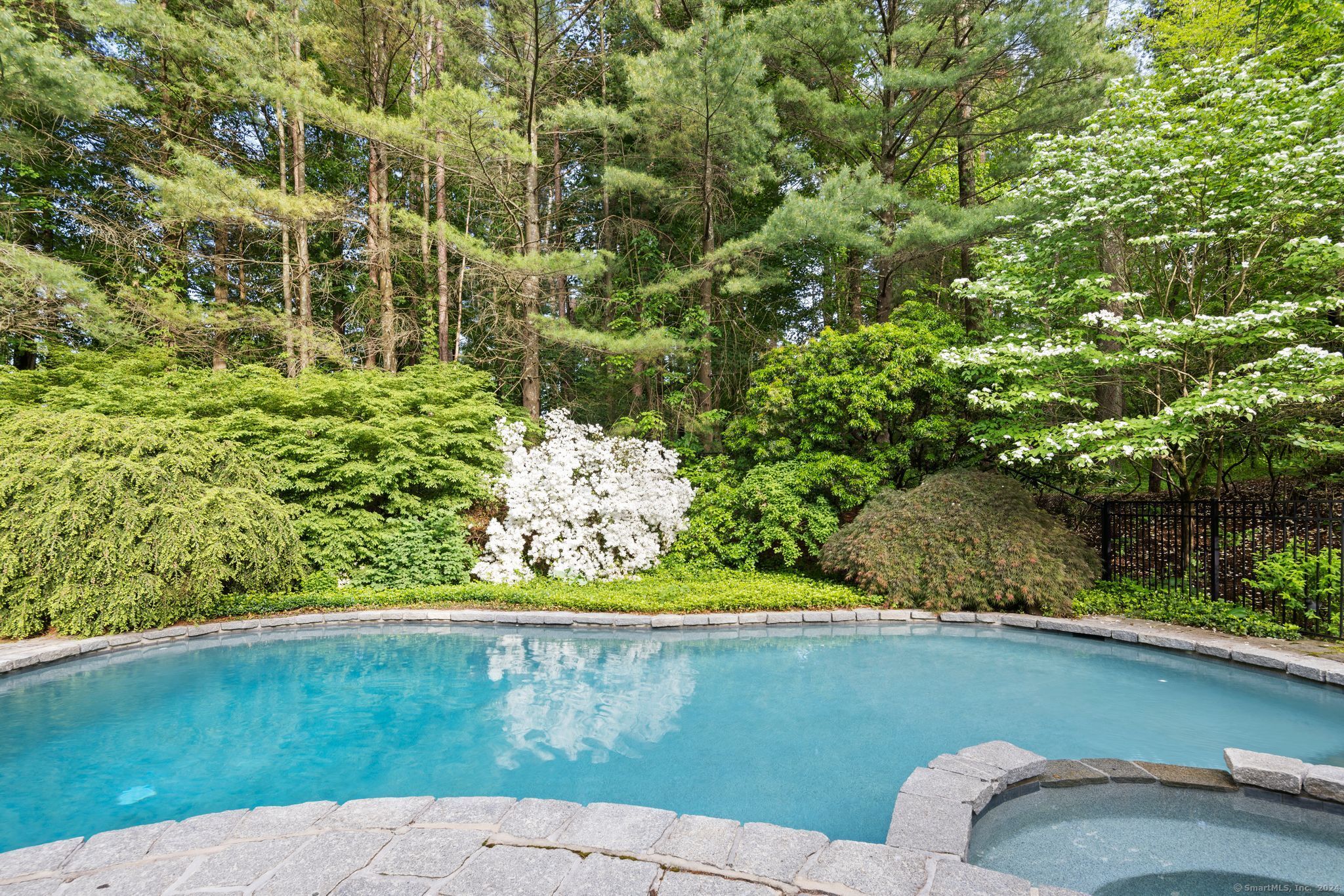 20 White Pine Lane