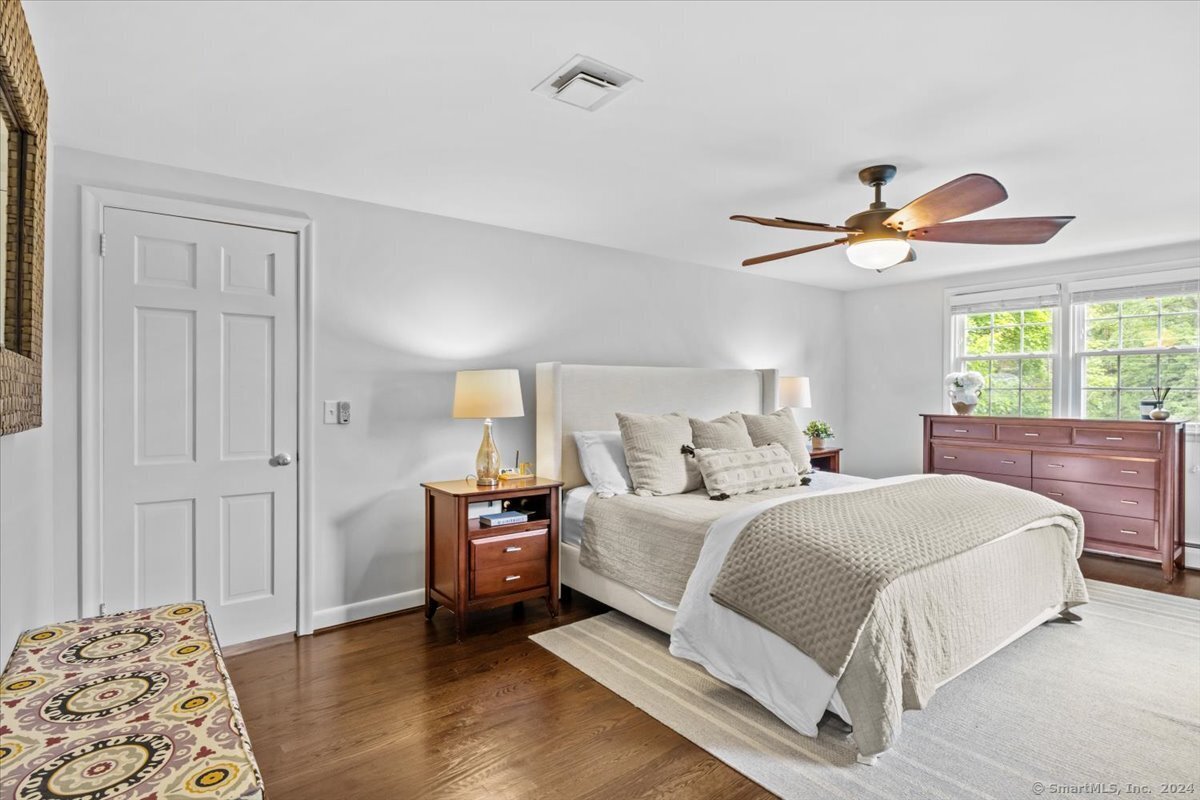 7 Arlen Way