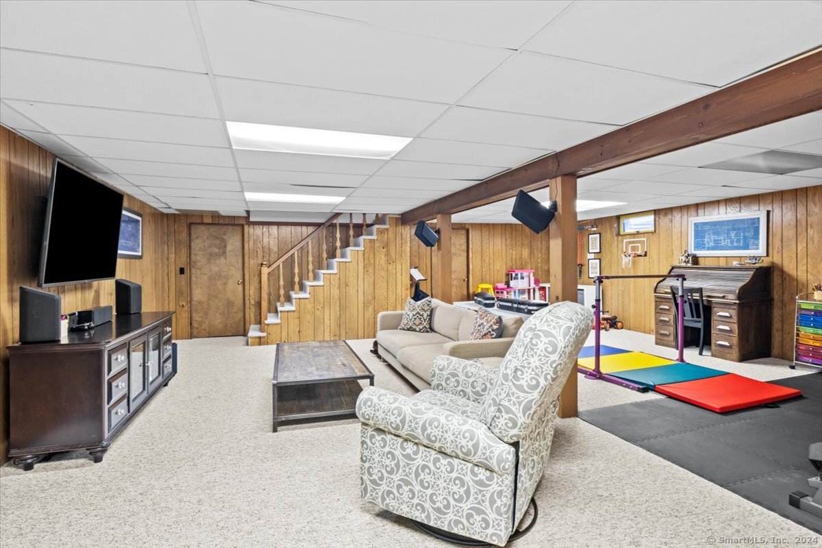 7 Arlen Way