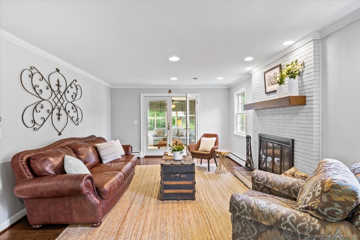 7 Arlen Way