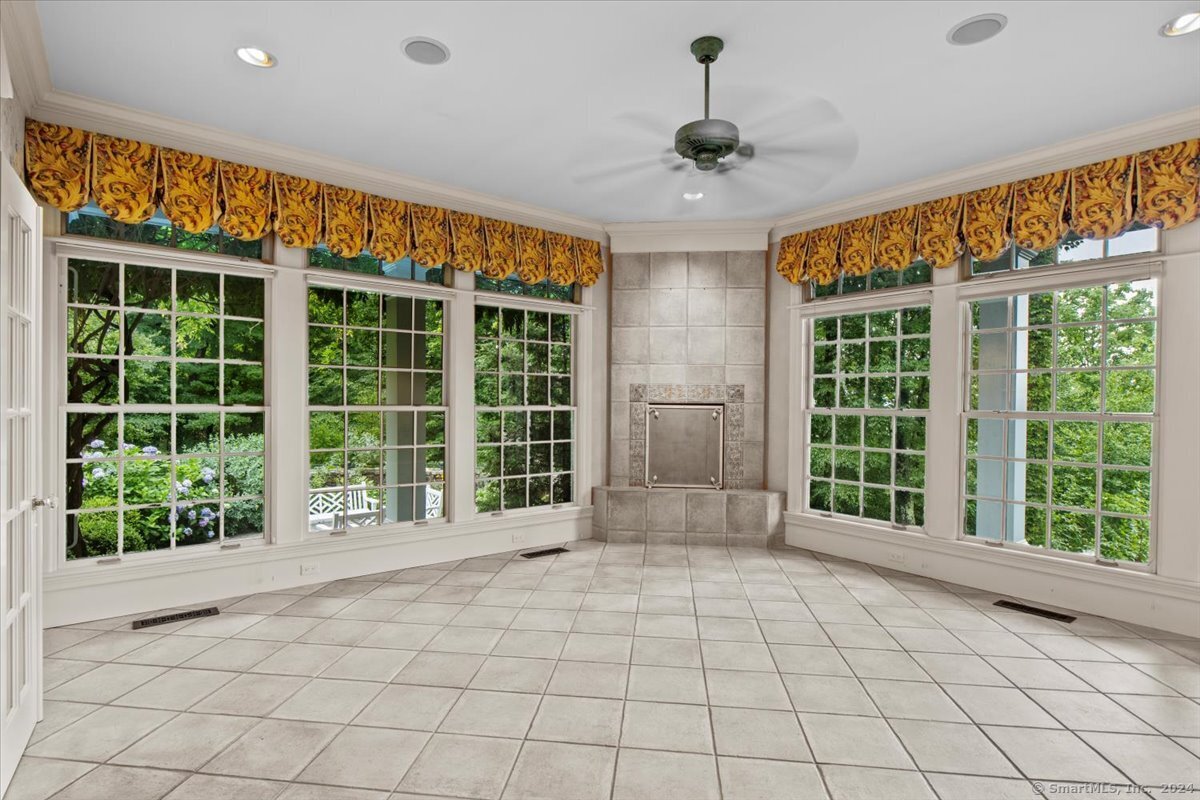 25 Cobtail Way
