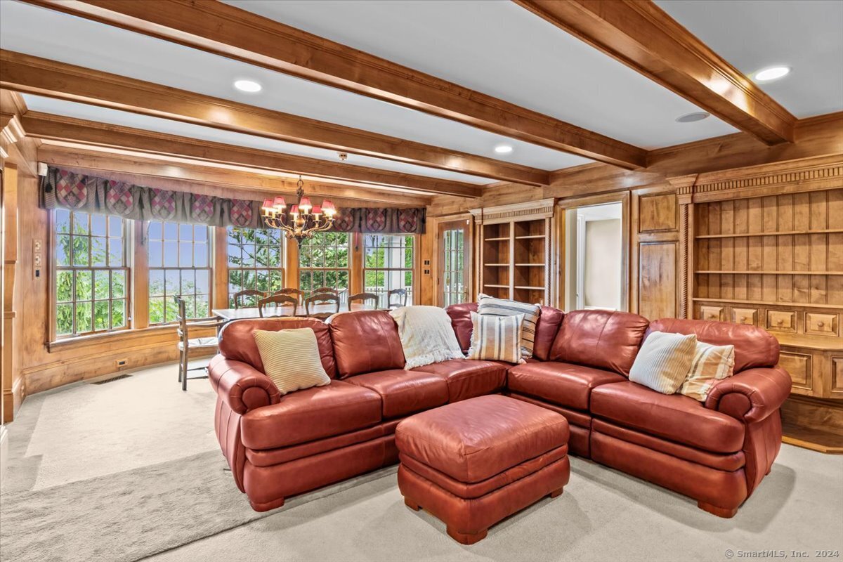 25 Cobtail Way