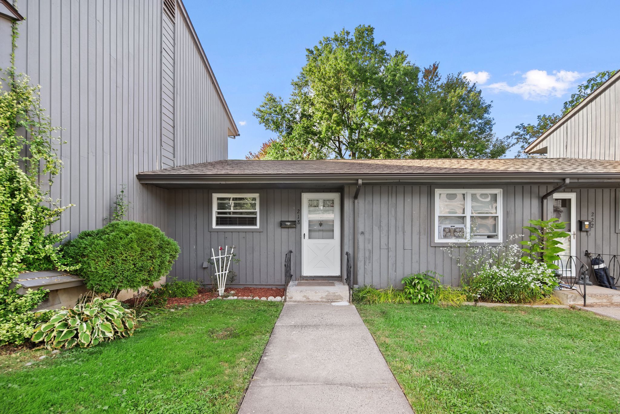 218 Williamstown Court