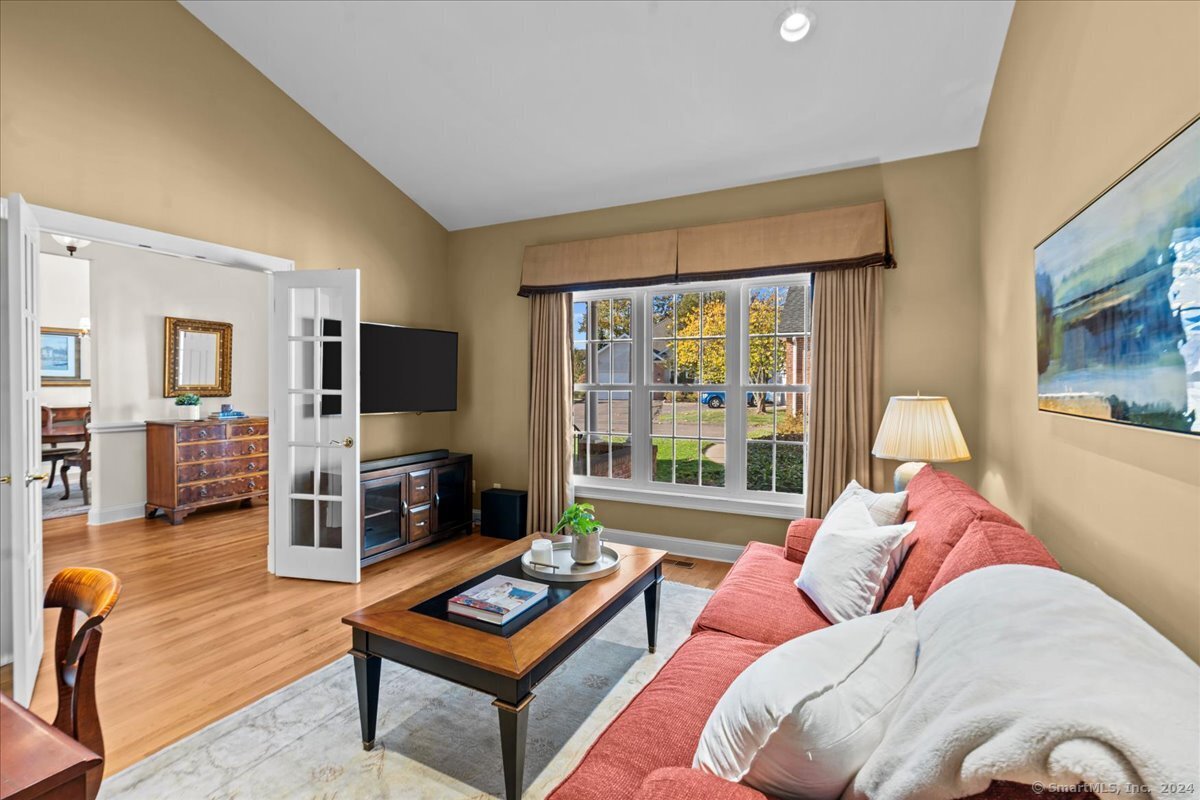46 Cassandra Boulevard