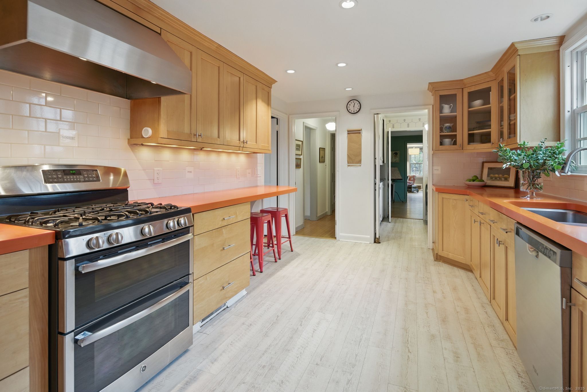 34 10 Acre Lane