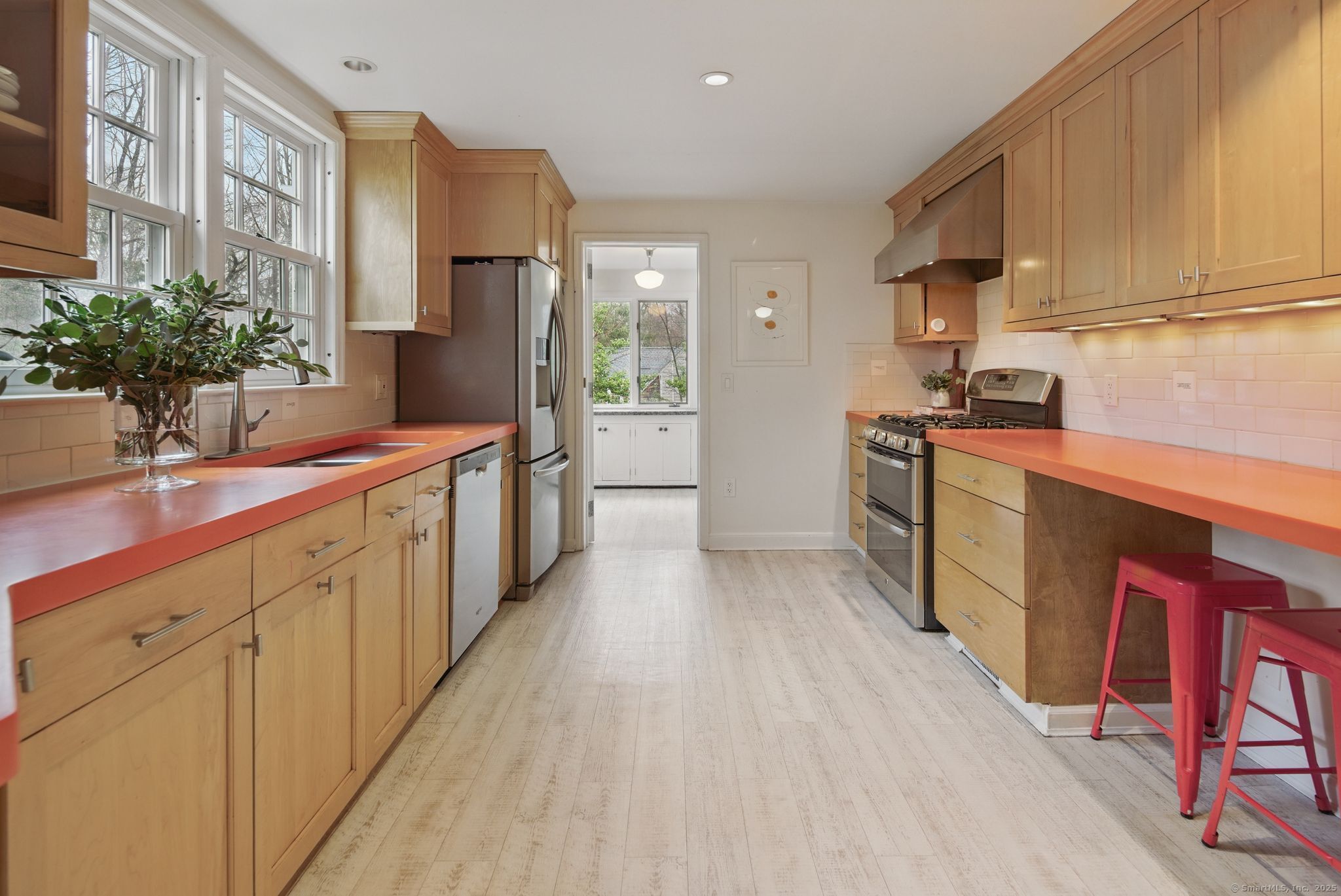 34 10 Acre Lane