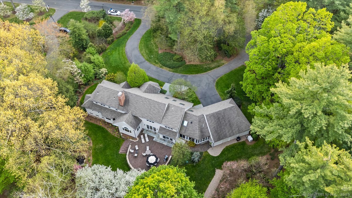 10 White Pine Lane