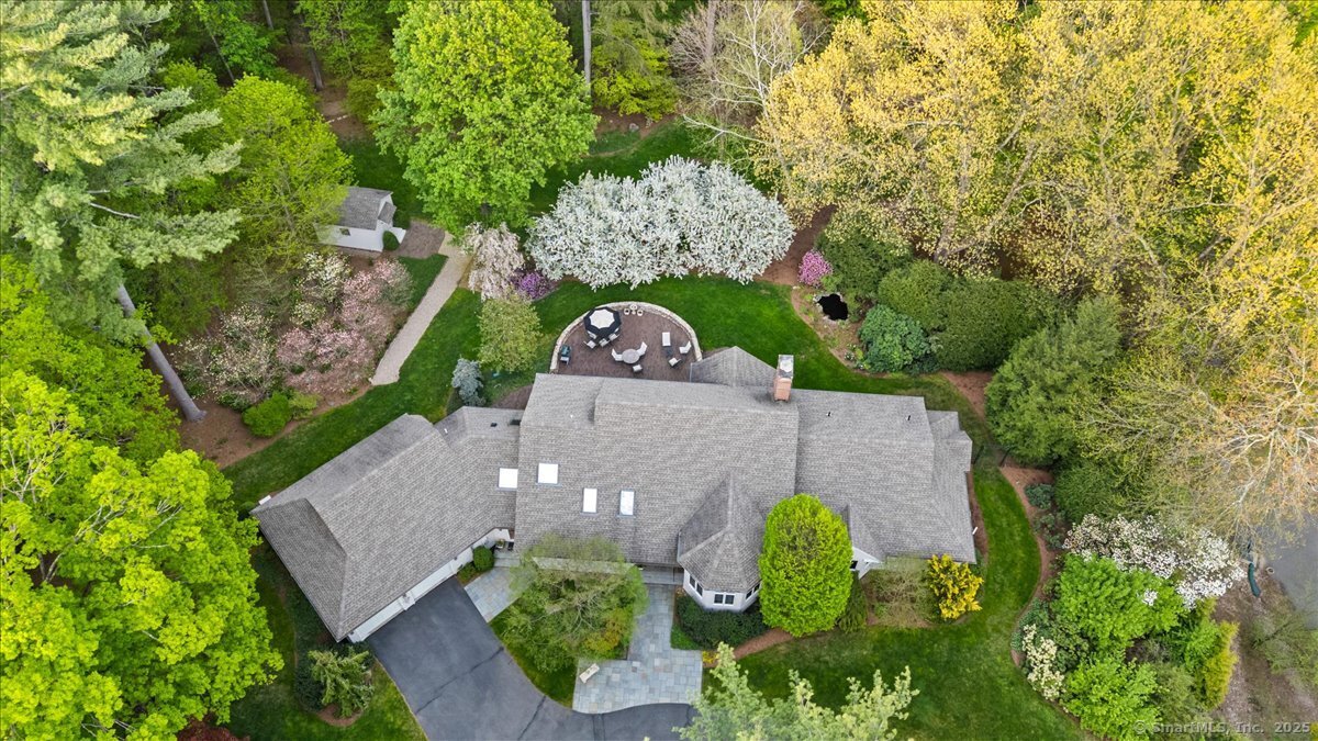 10 White Pine Lane