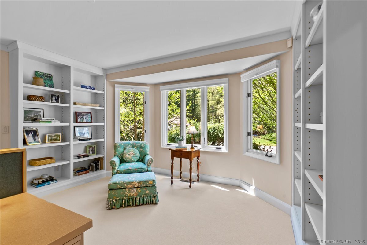 10 White Pine Lane