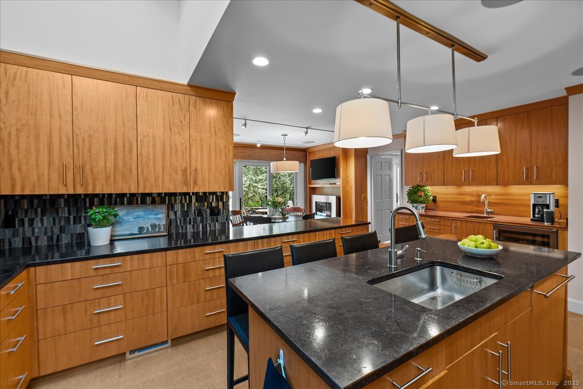 10 White Pine Lane