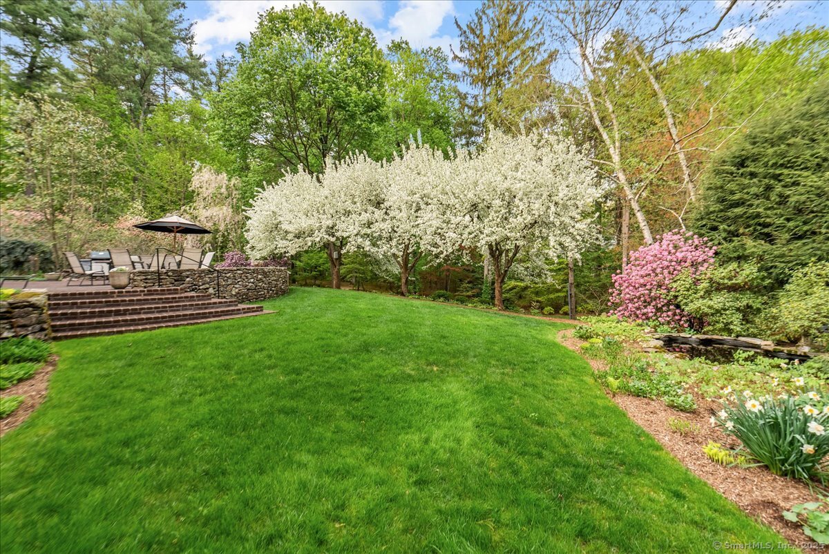 10 White Pine Lane