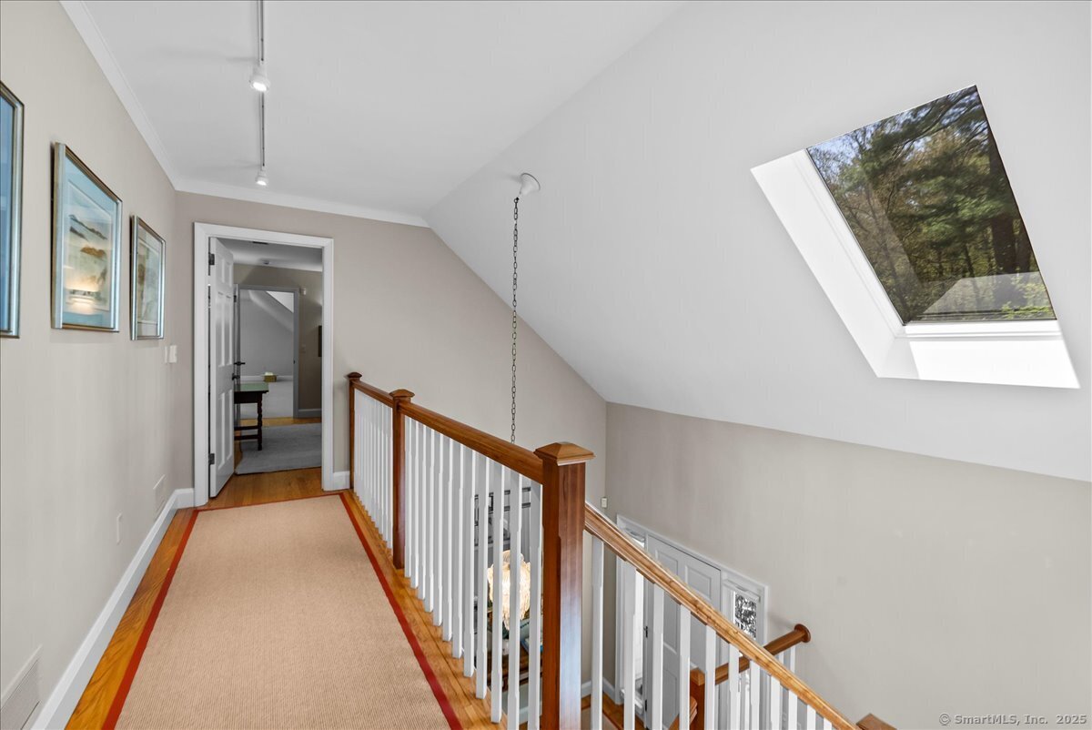 10 White Pine Lane