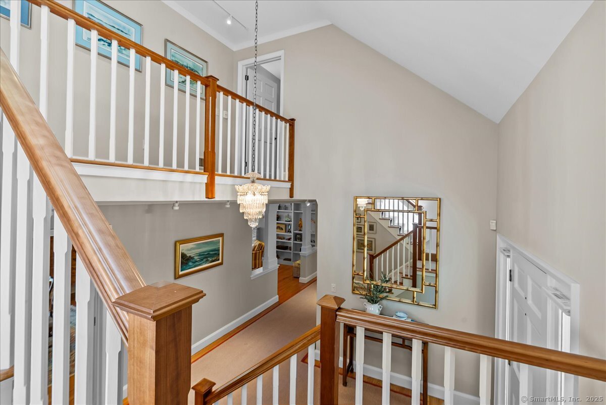 10 White Pine Lane