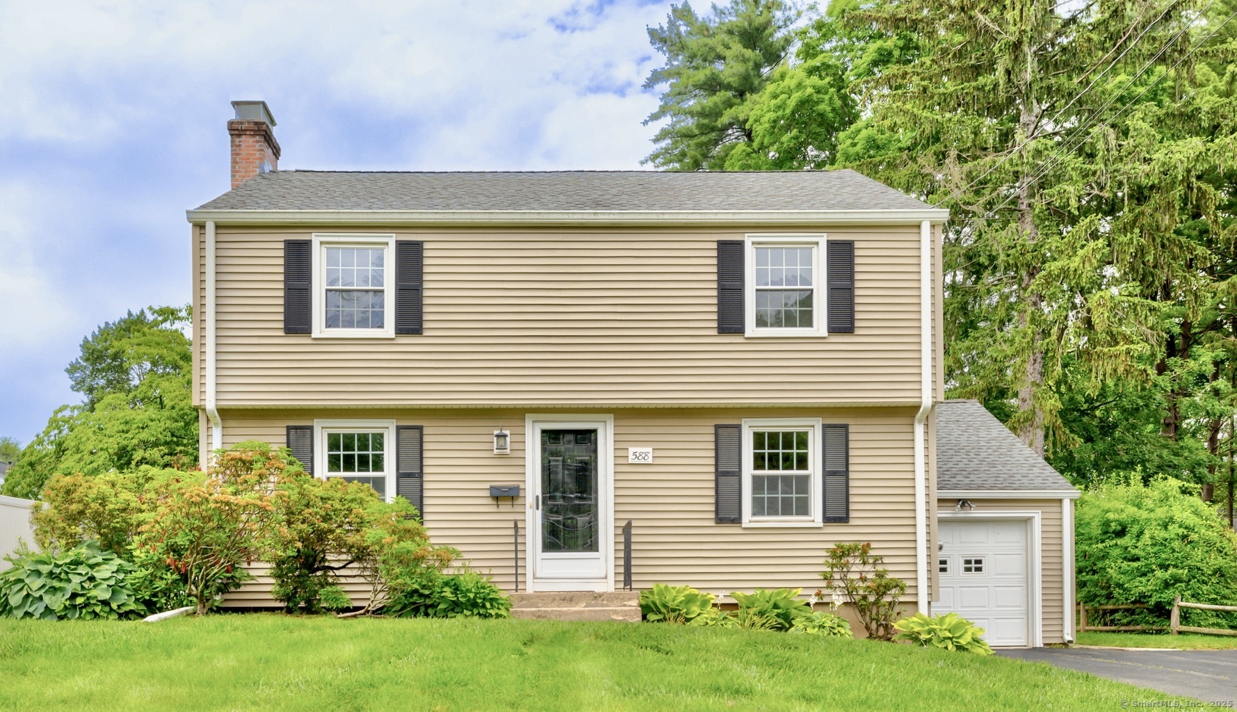 588 Fern Street