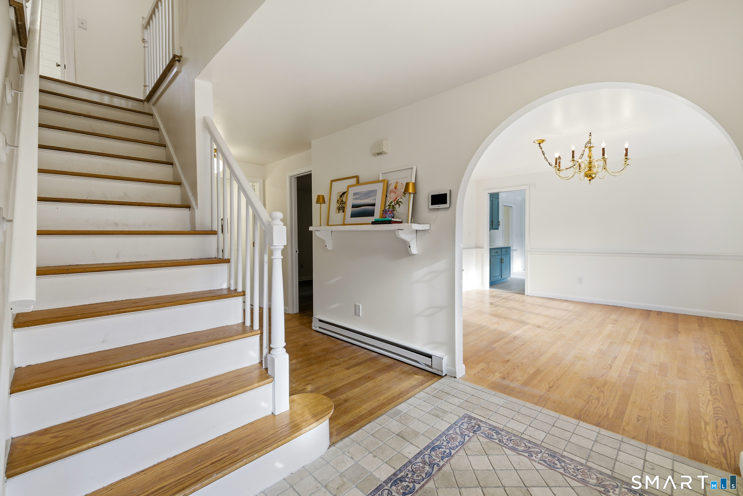 6 Heritage Lane
