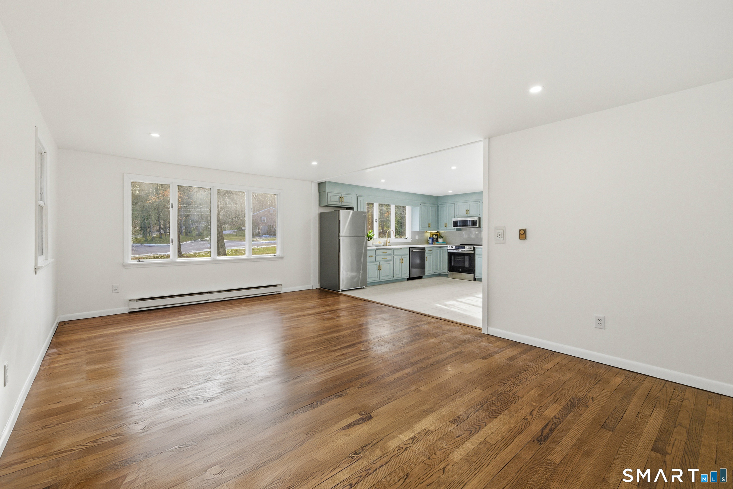 6 Heritage Lane