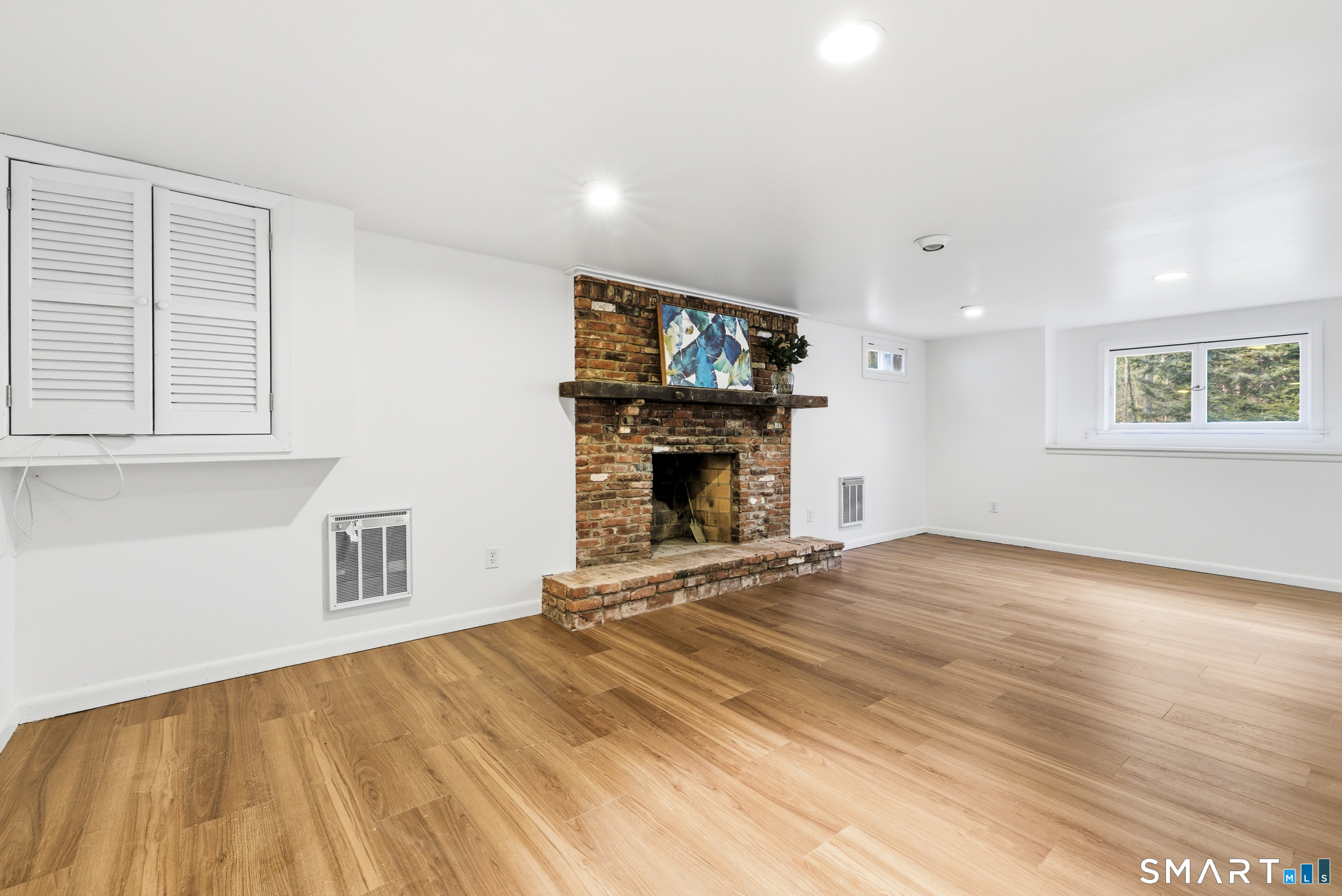 6 Heritage Lane