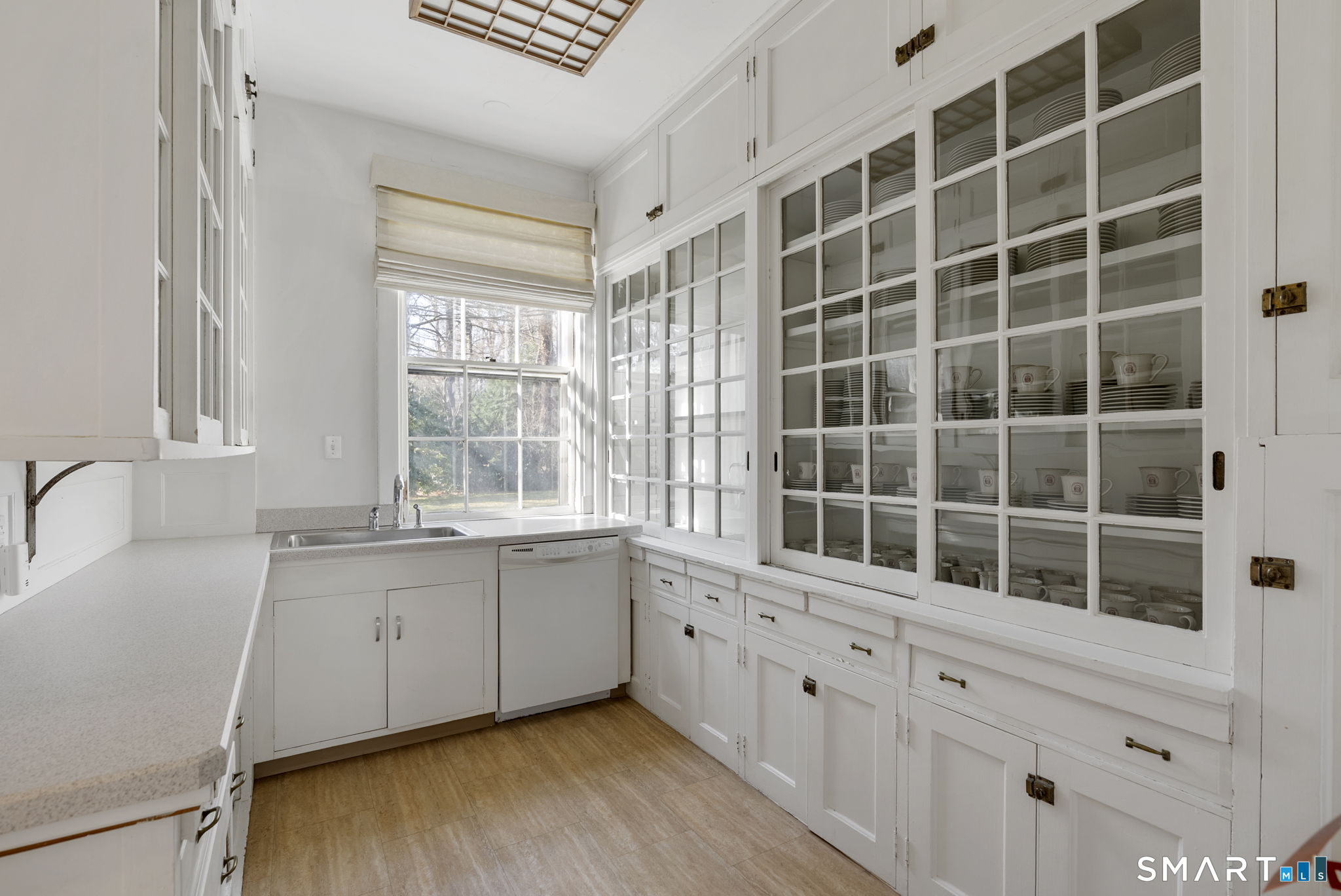 85 Bloomfield Avenue