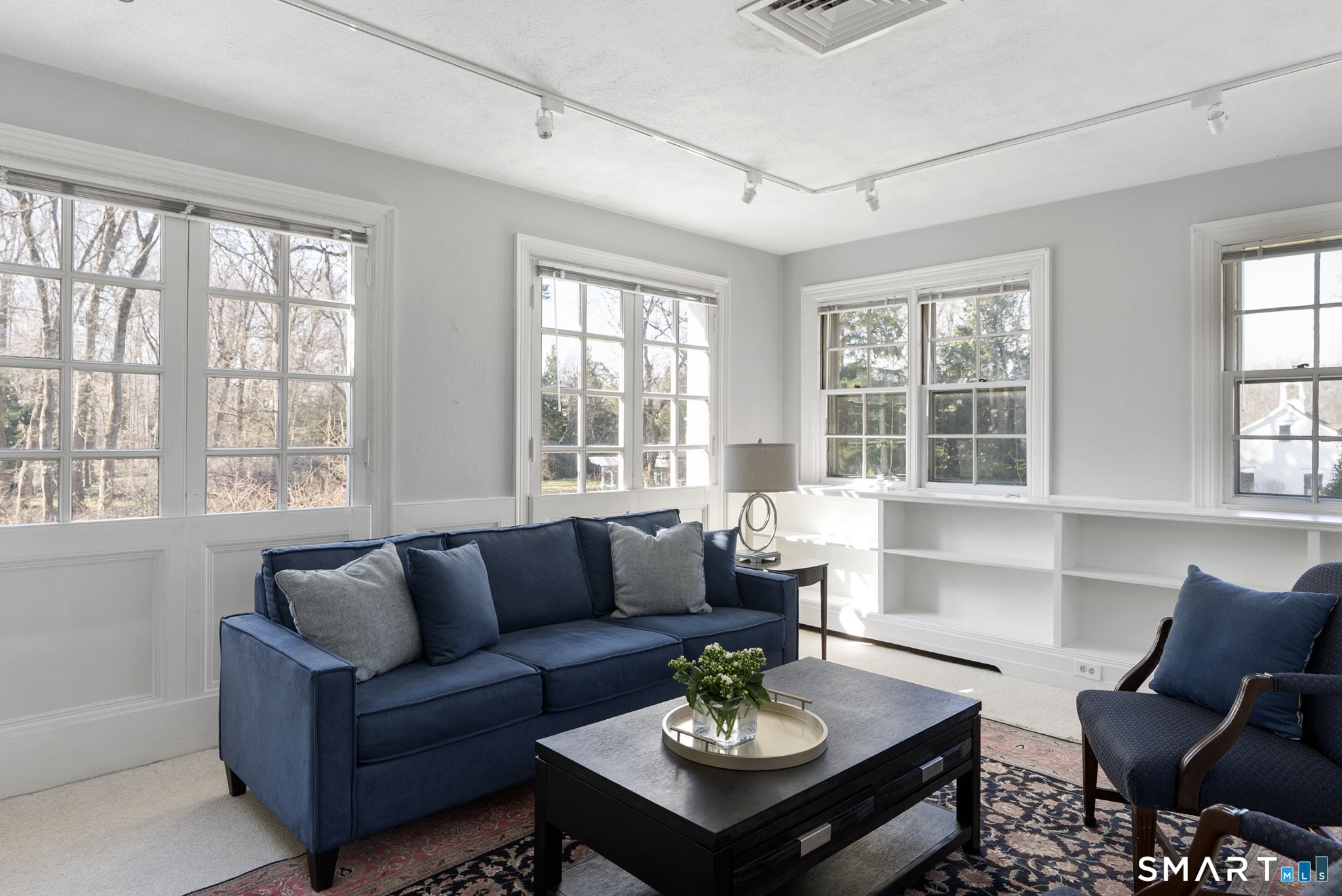 85 Bloomfield Avenue