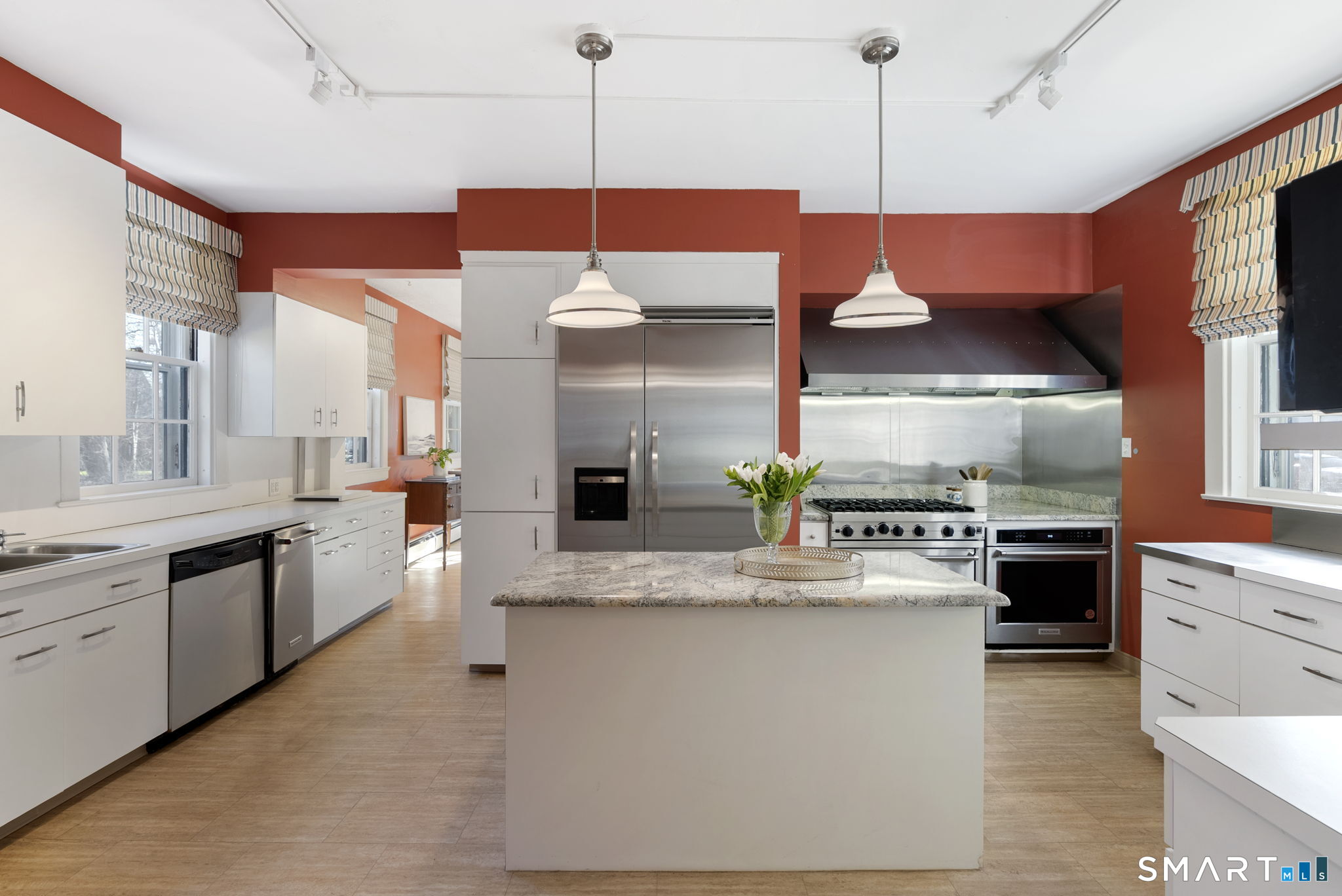 85 Bloomfield Avenue