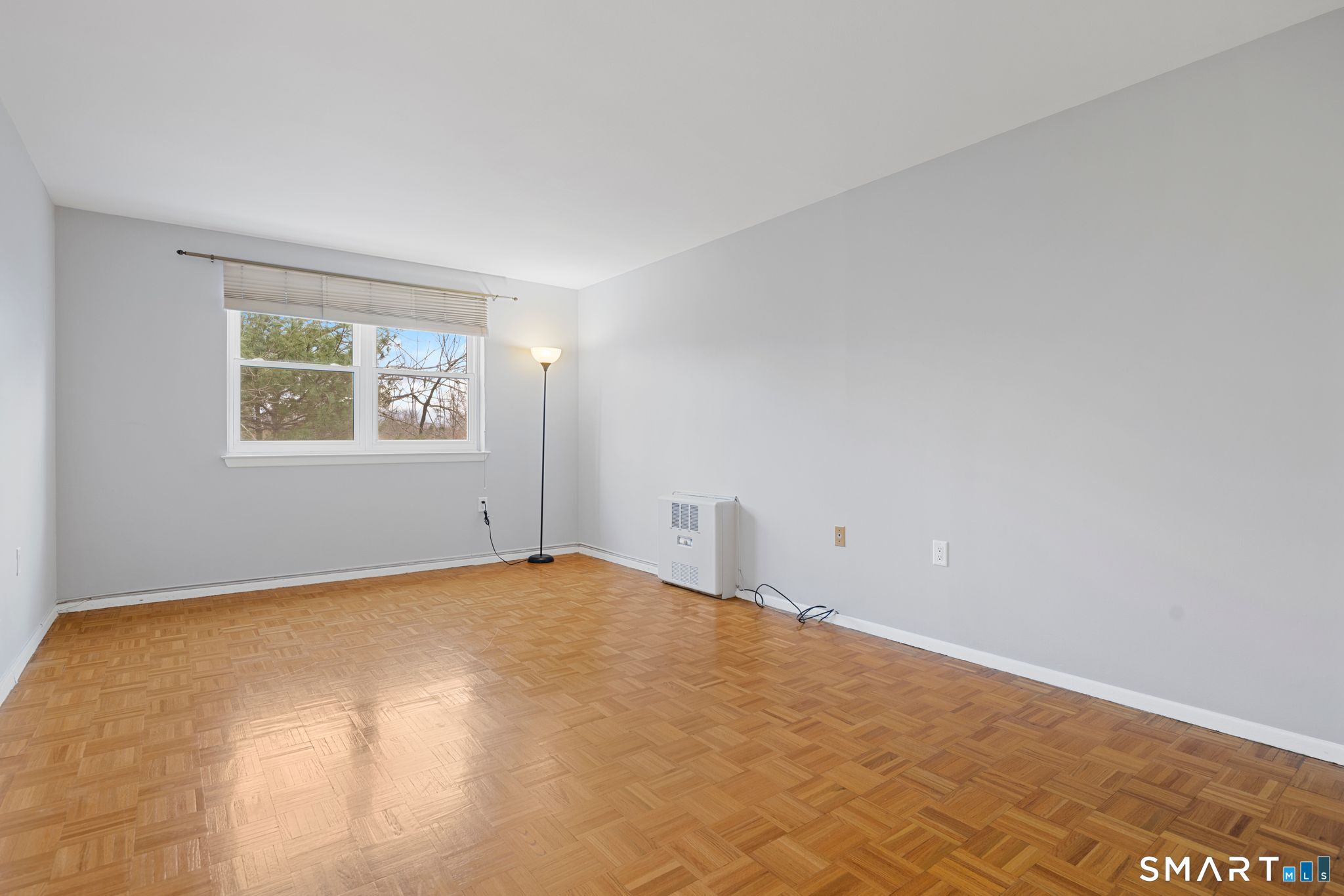 891 Farmington Avenue 5F