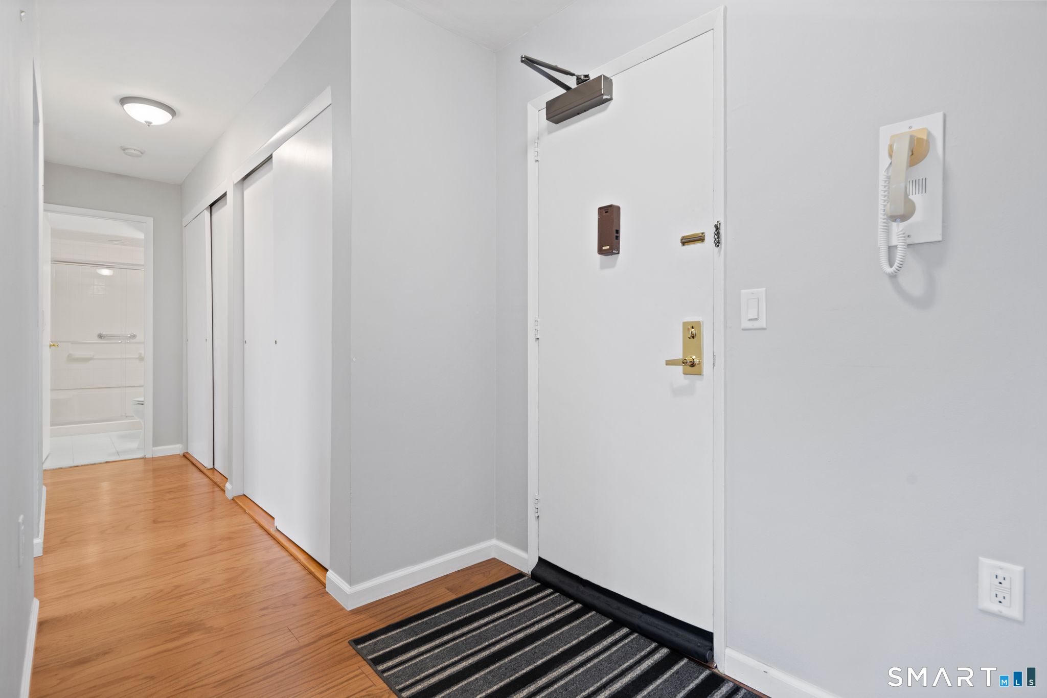 891 Farmington Avenue 5F