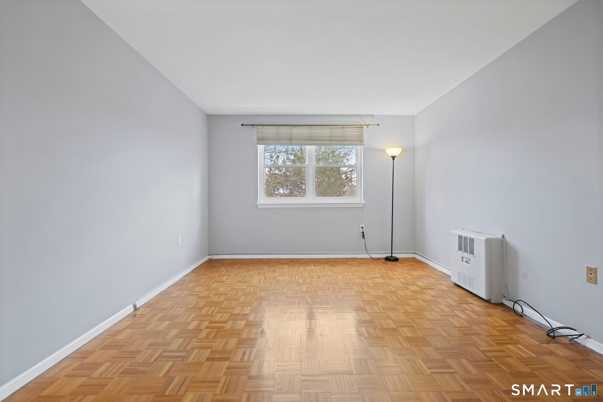 891 Farmington Avenue 5F