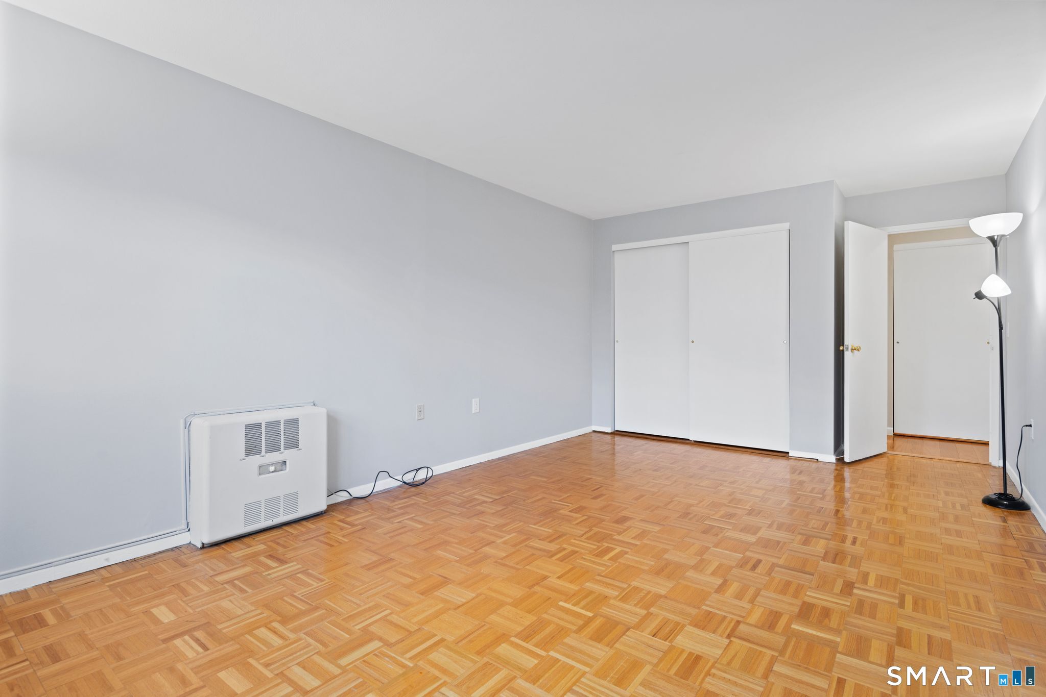 891 Farmington Avenue 5F