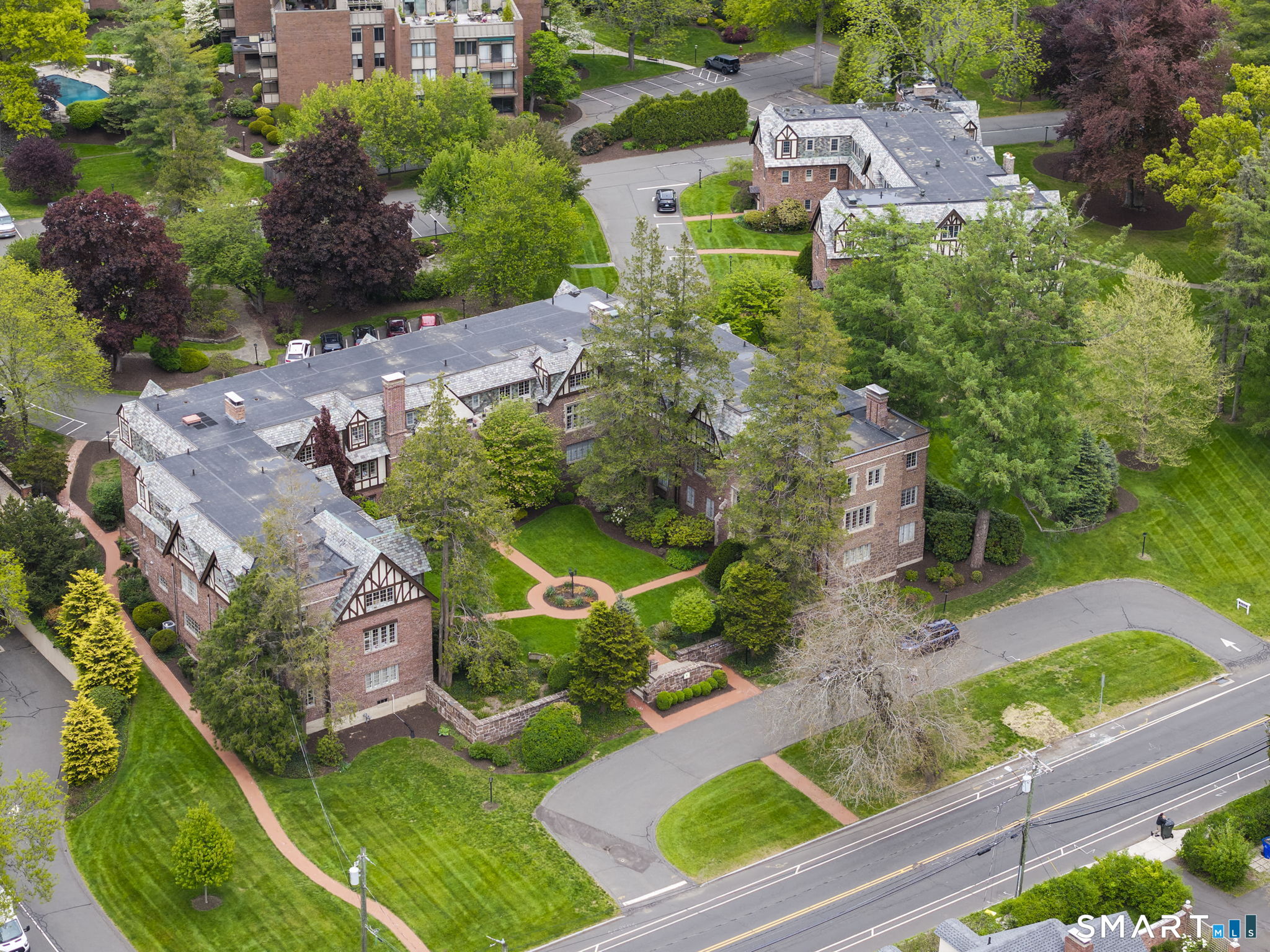 180 Fern Street 2