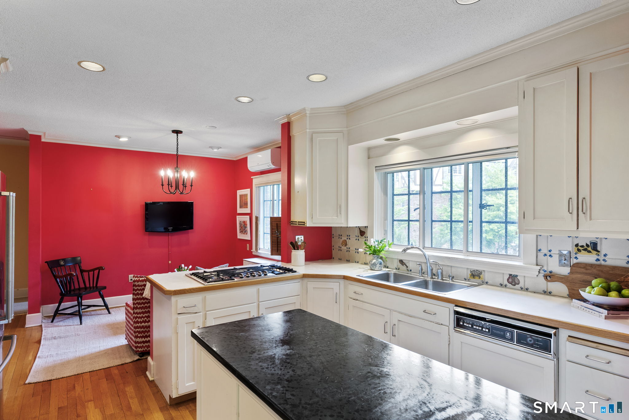 180 Fern Street 2