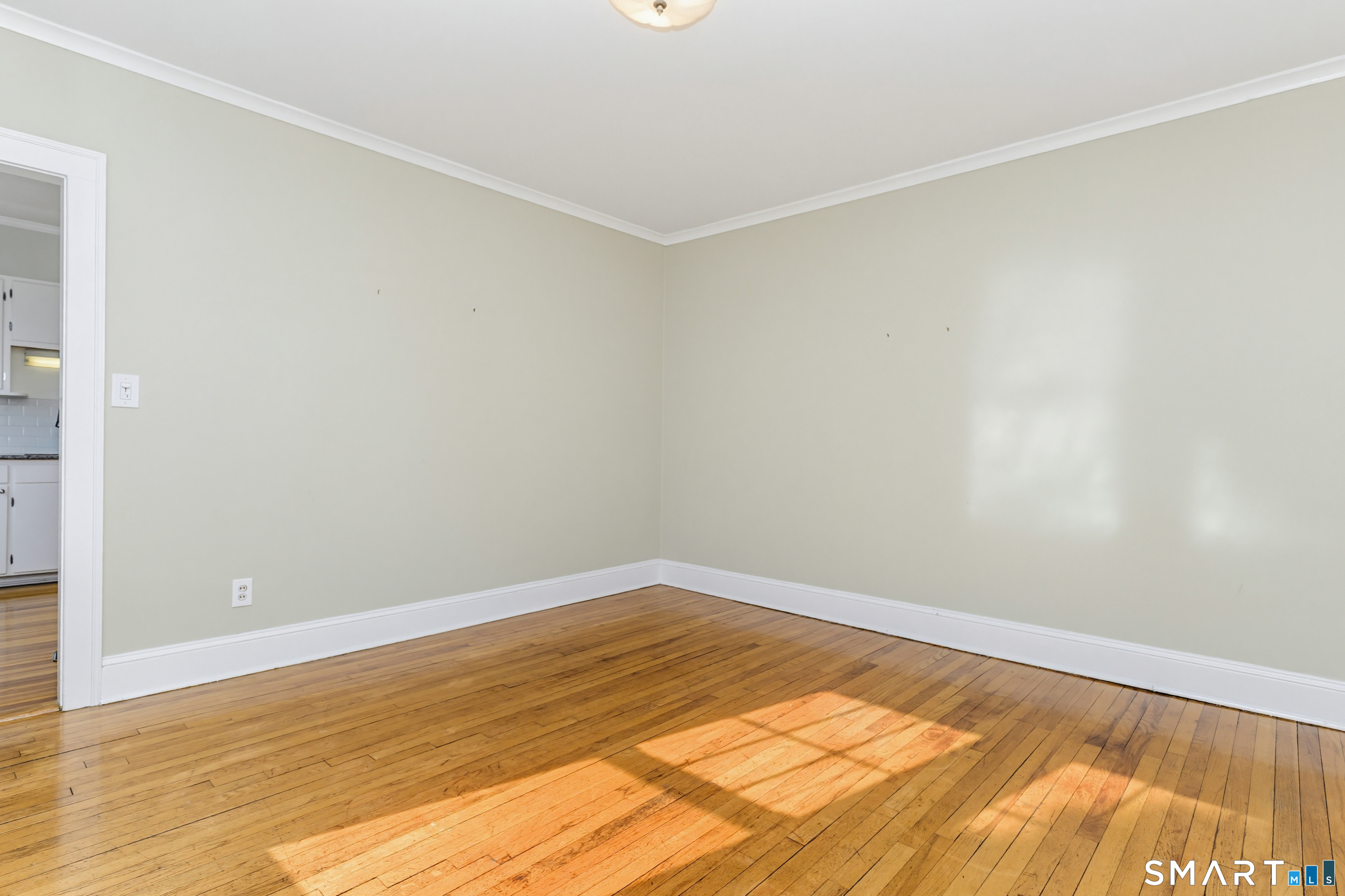 60 Whitman Avenue