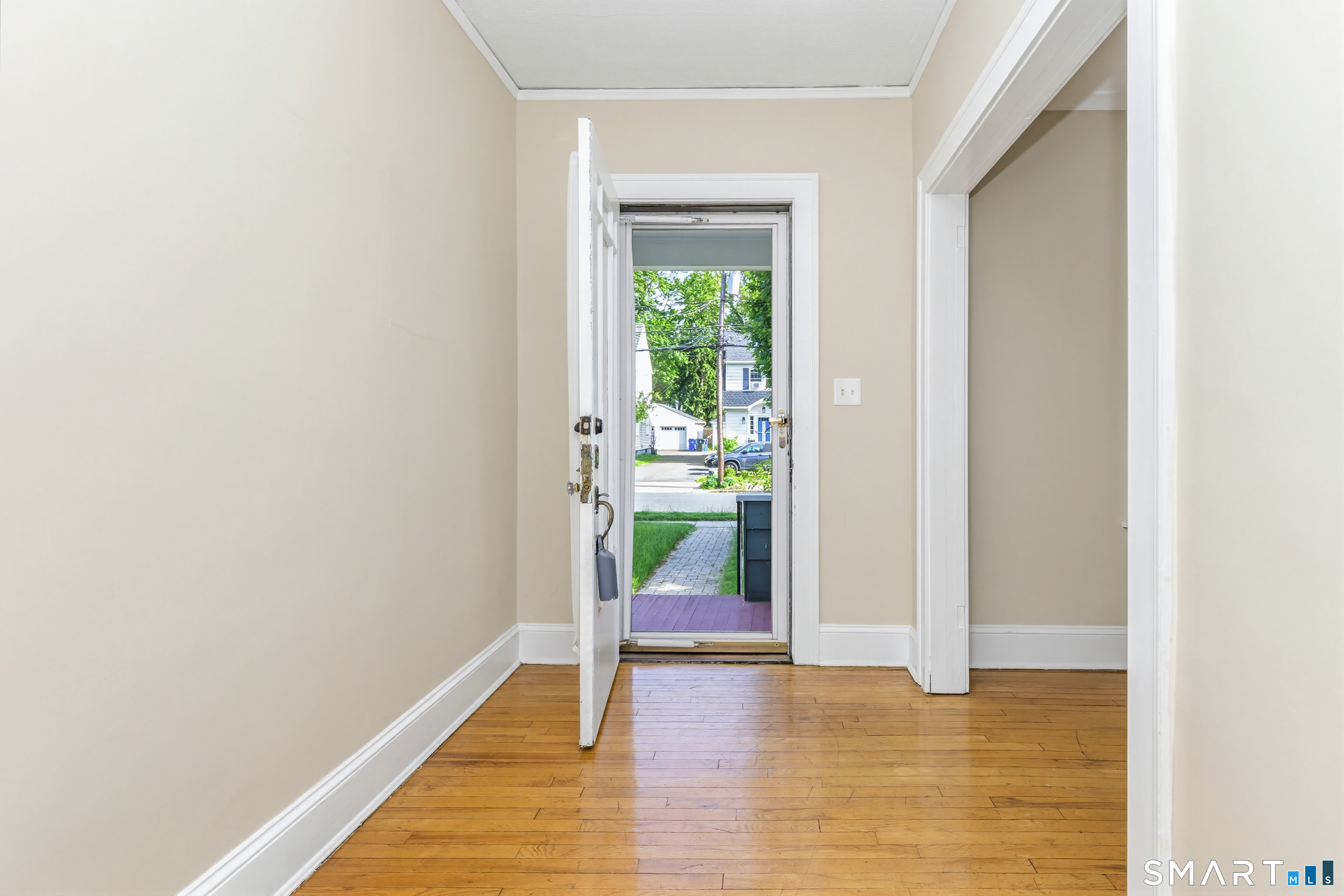 60 Whitman Avenue
