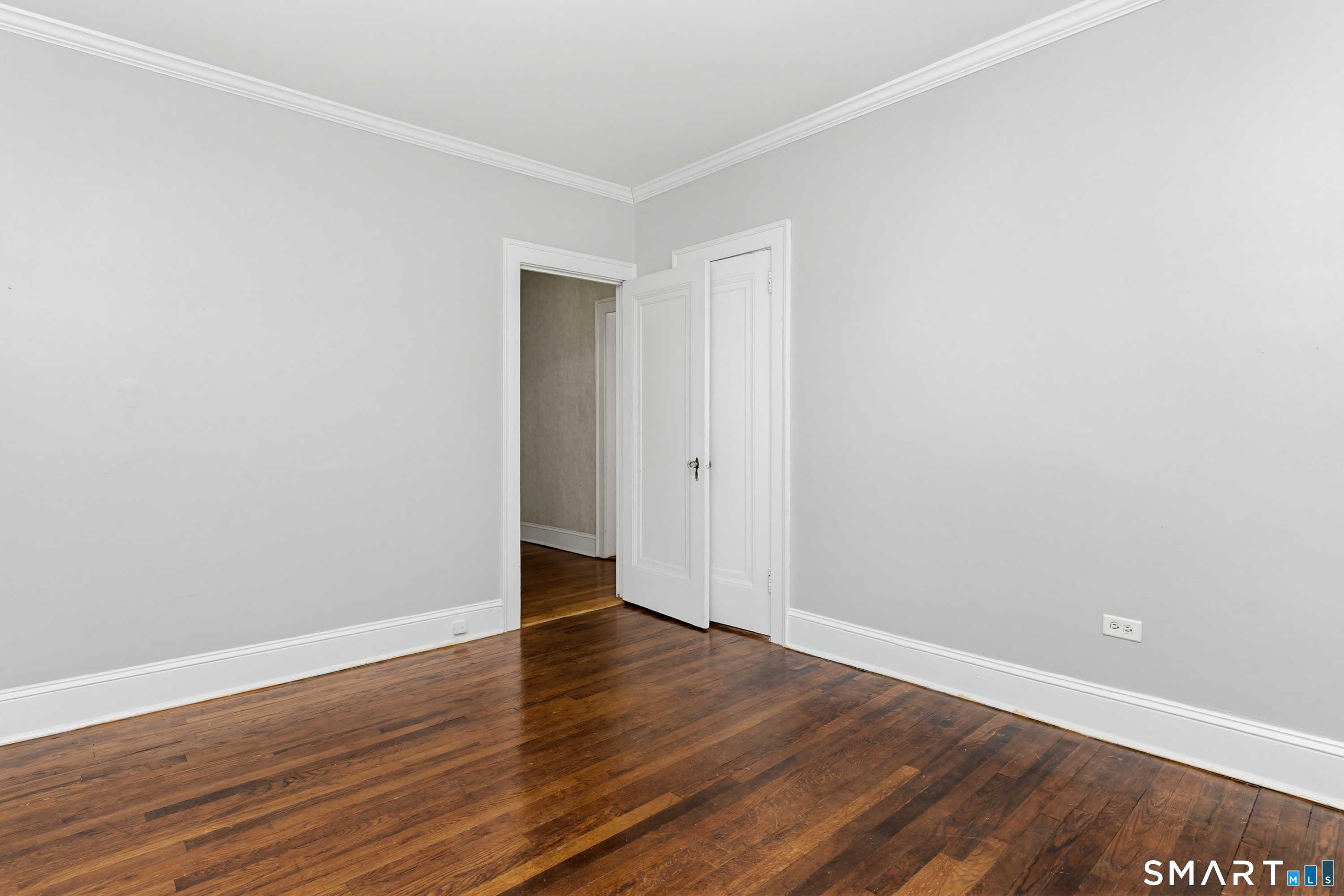 60 Whitman Avenue
