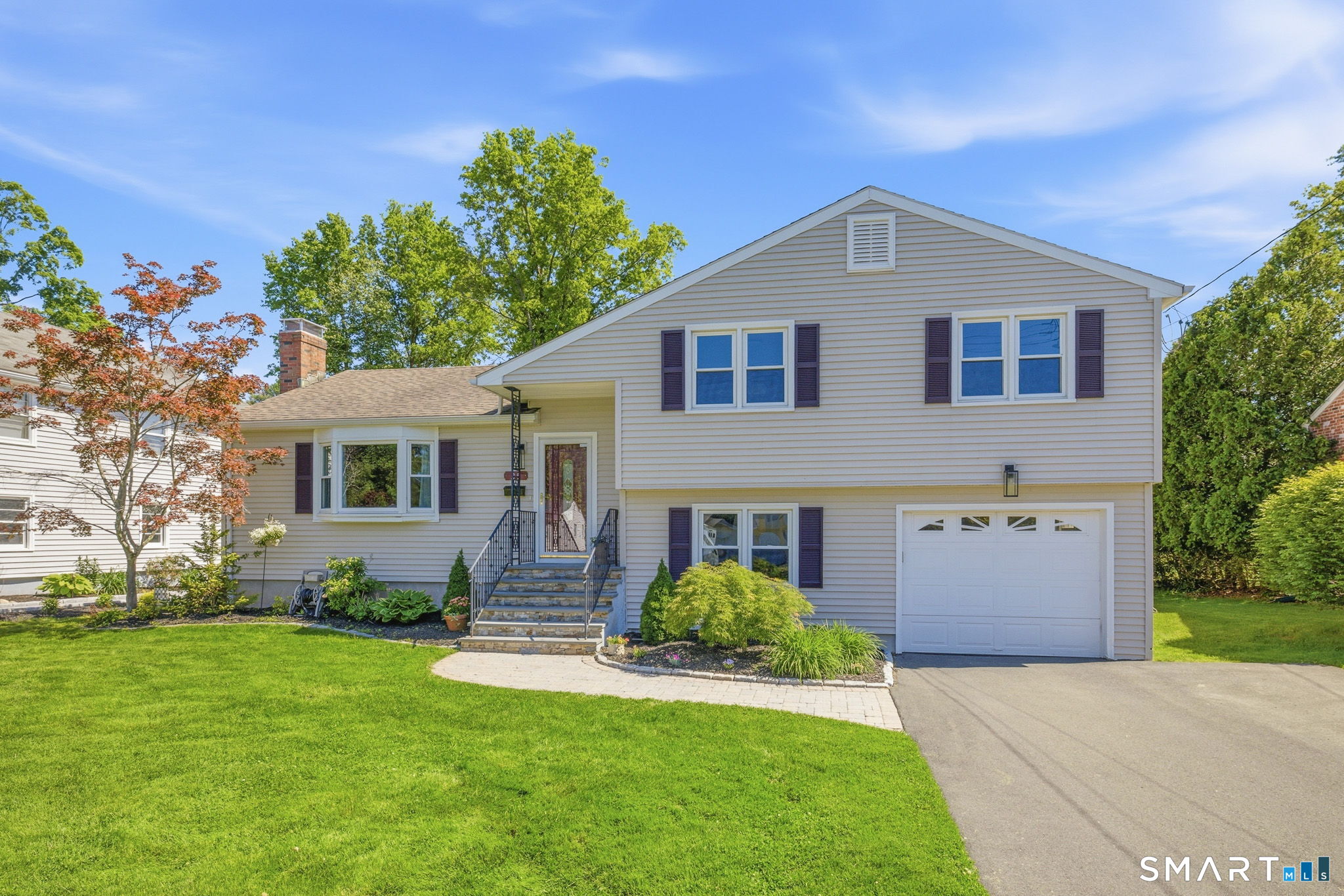 25 Woodmont Road