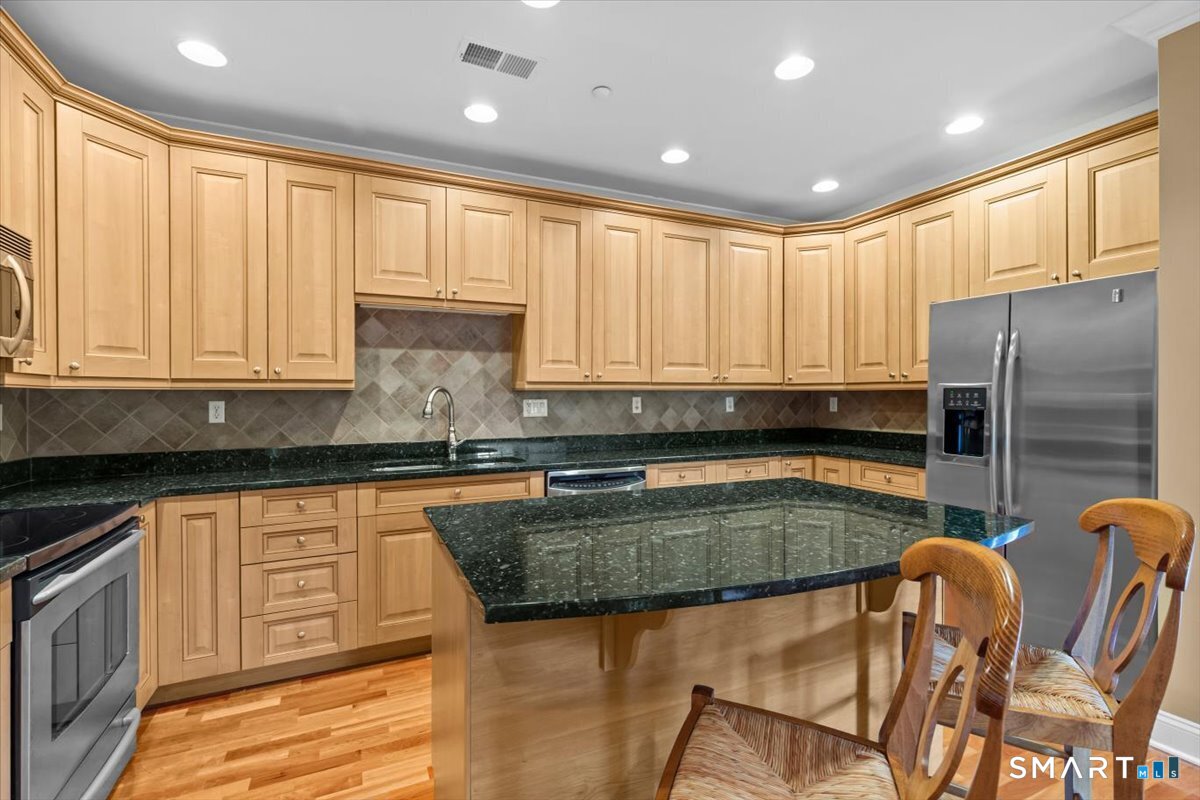 1280 Asylum Avenue 2B