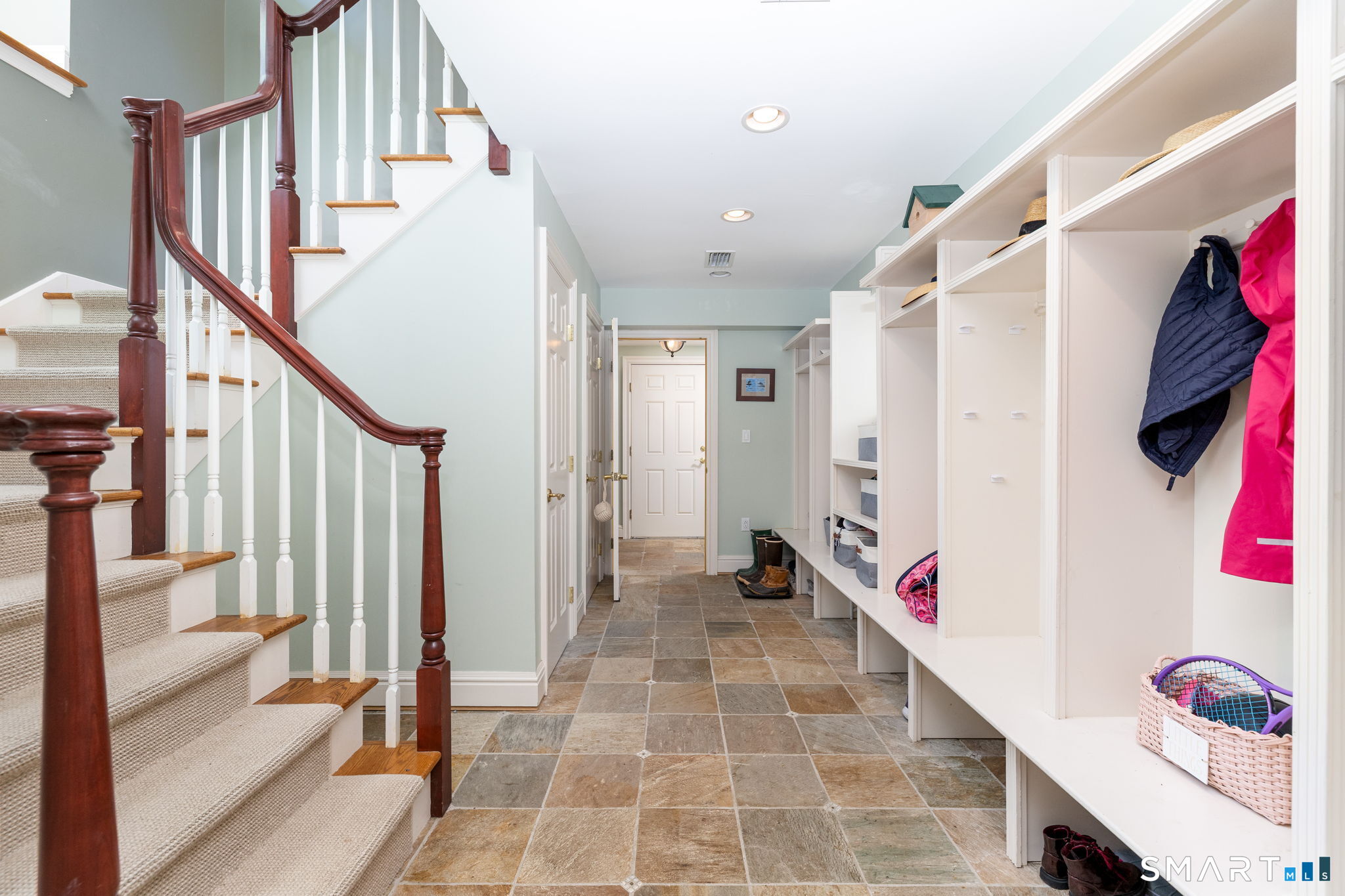 82 Ledyard Road