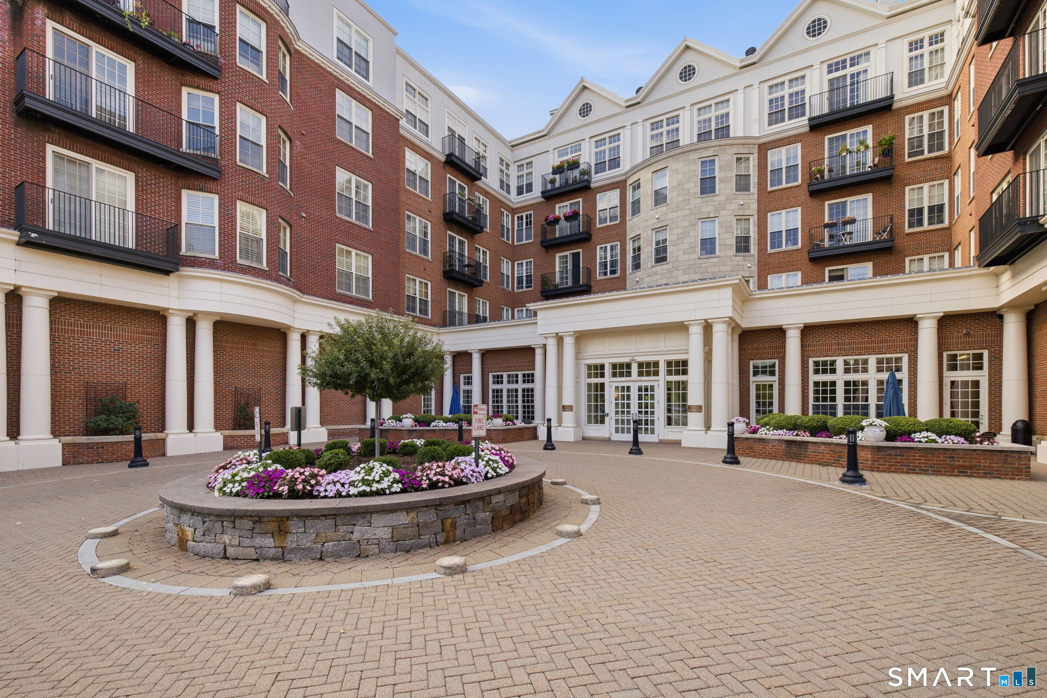 85 Memorial Road Unit: 411