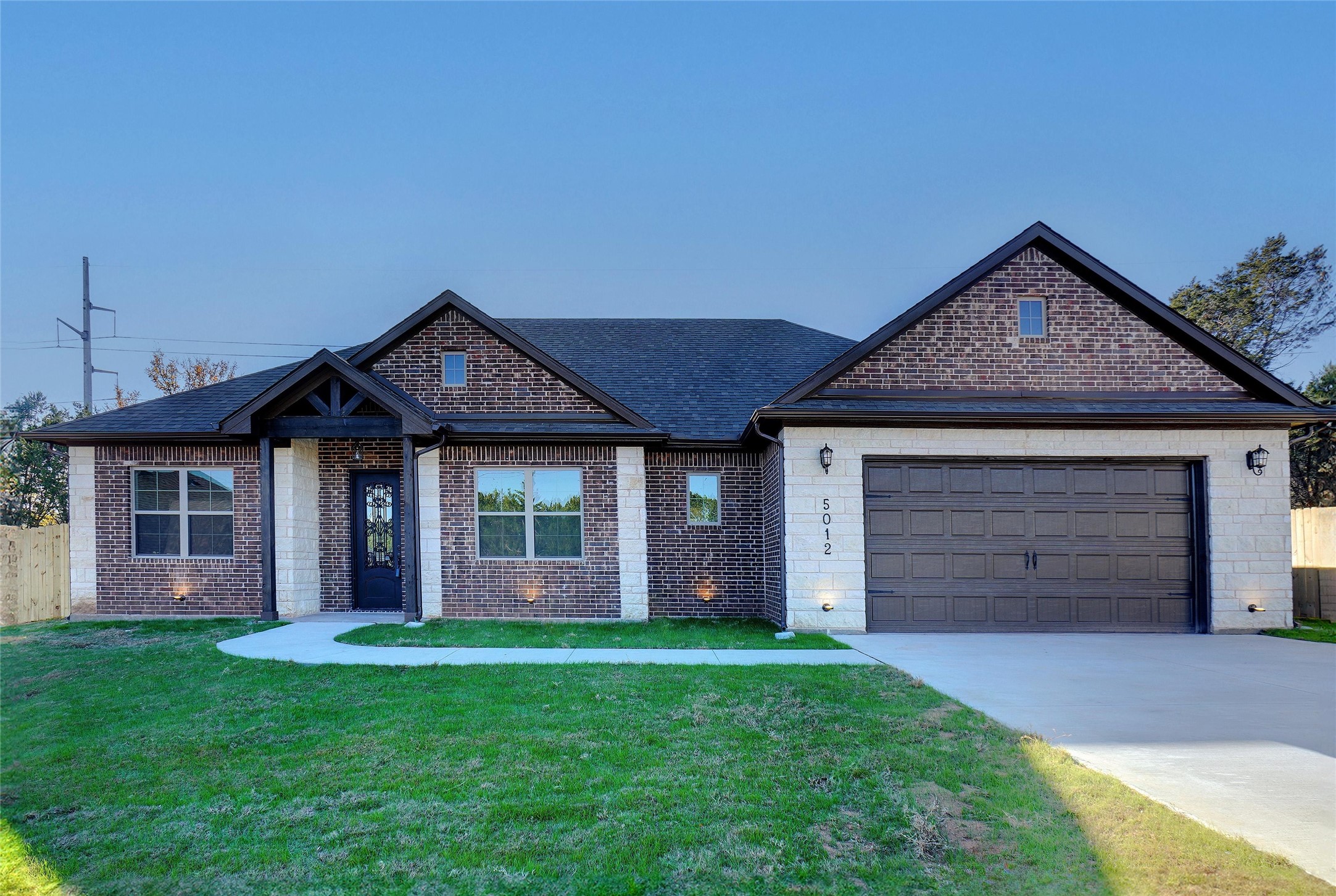 5012 Moss Rock Trail
