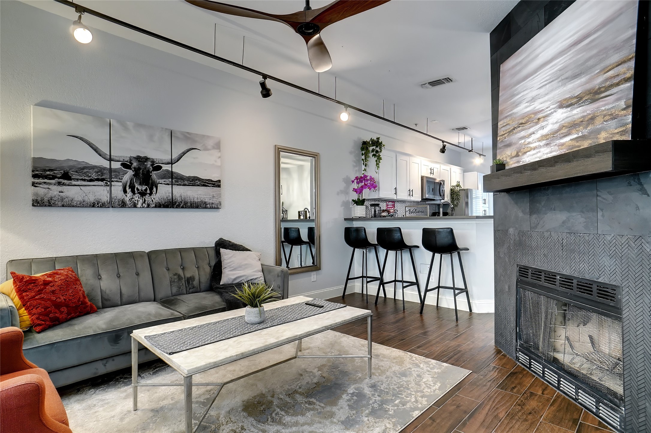 4800 W Lovers Lane 505