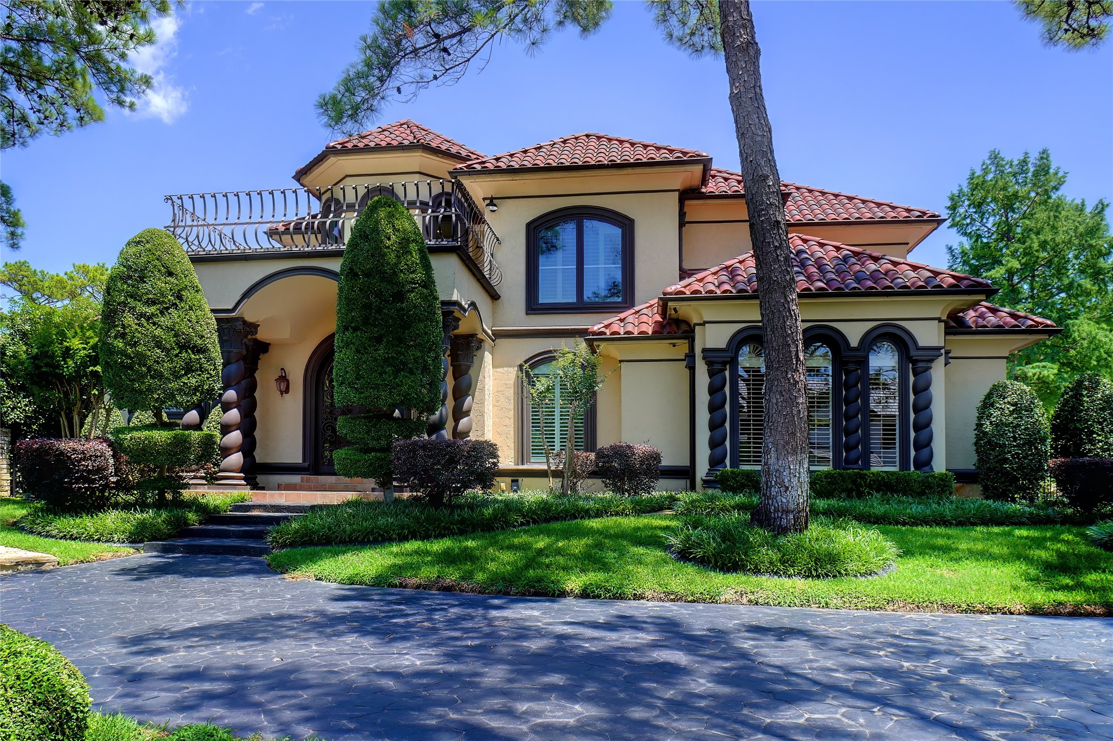 5405 Miramar Lane