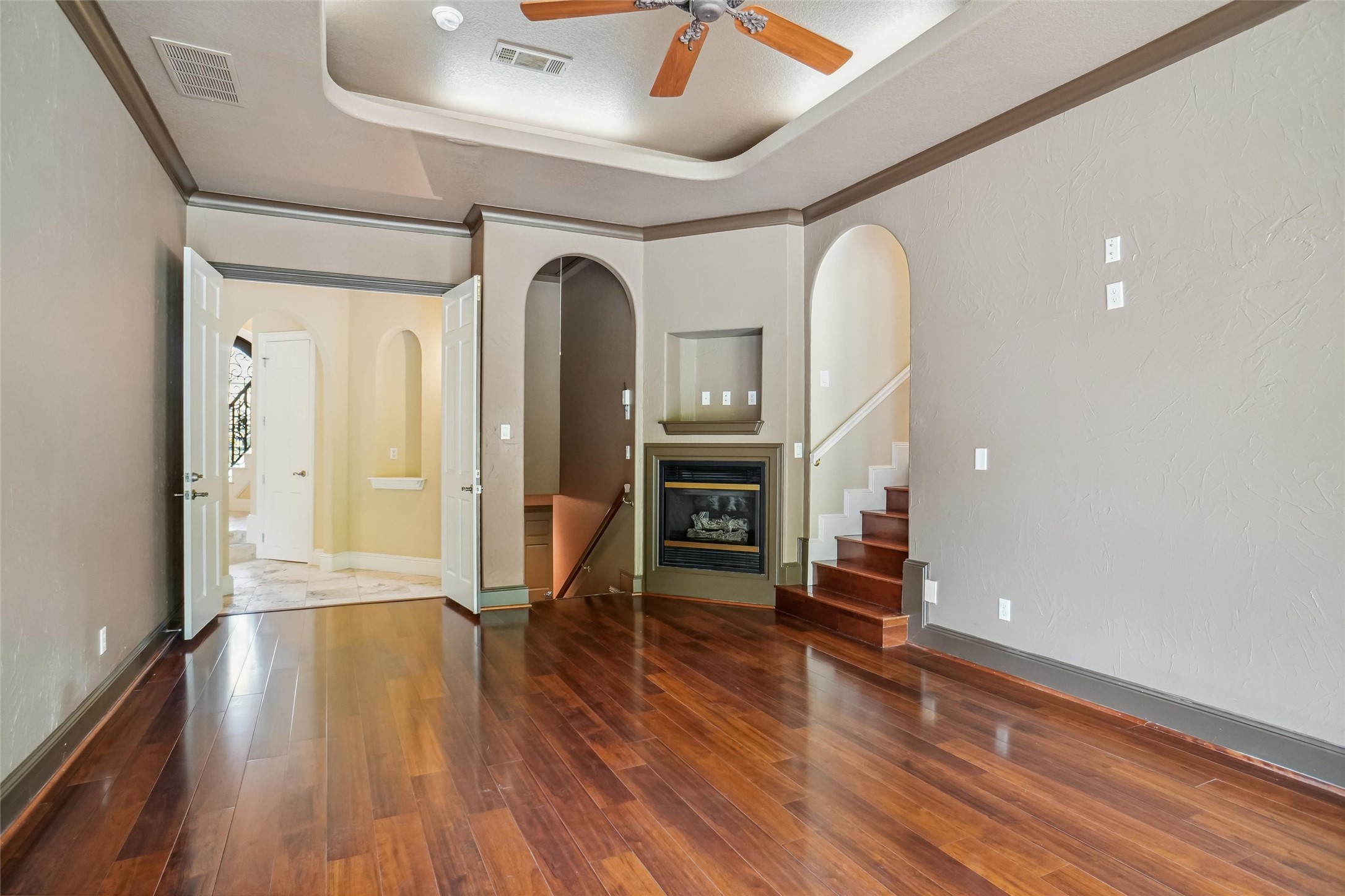 5405 Miramar Lane
