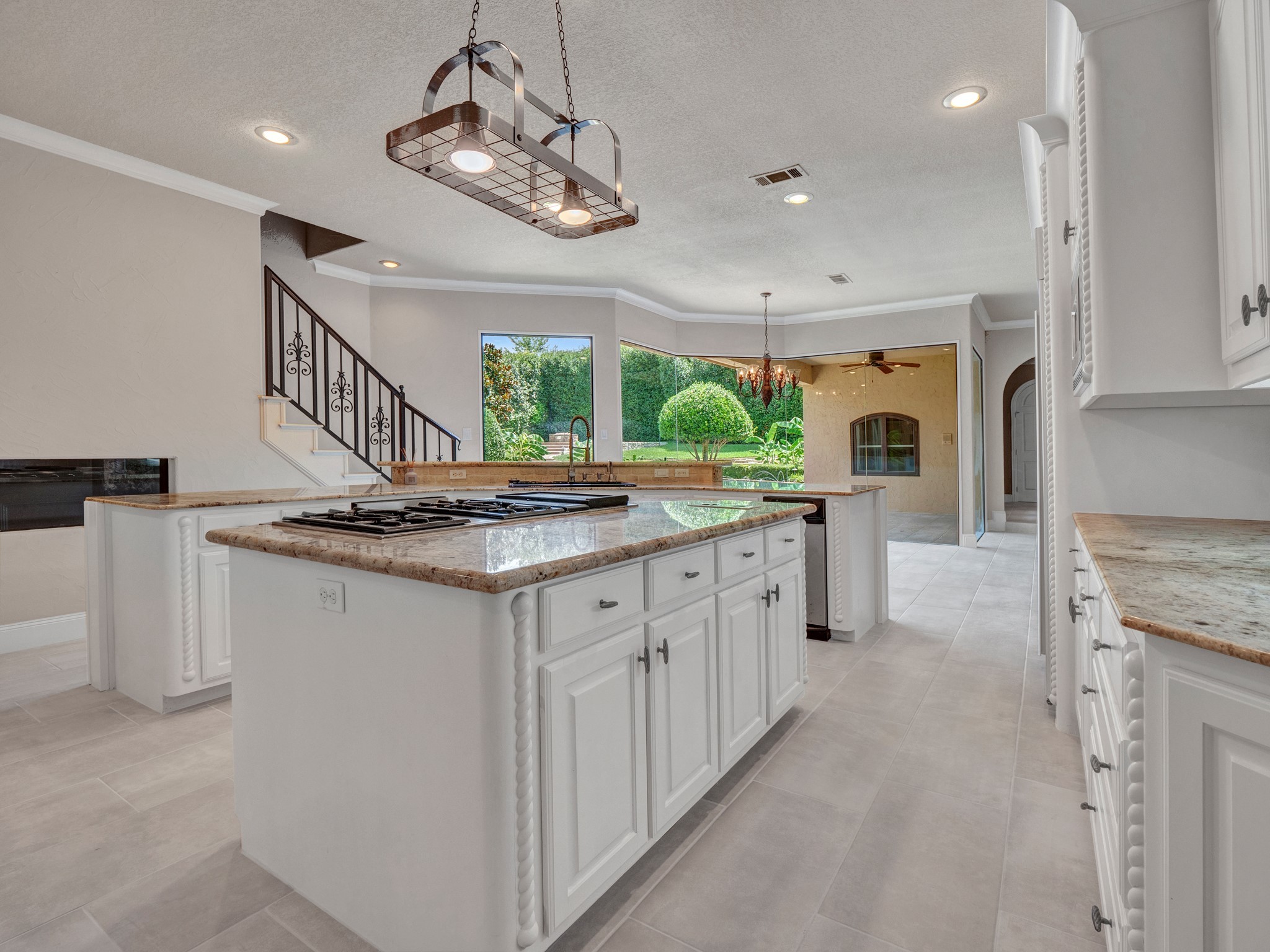 5405 Miramar Lane