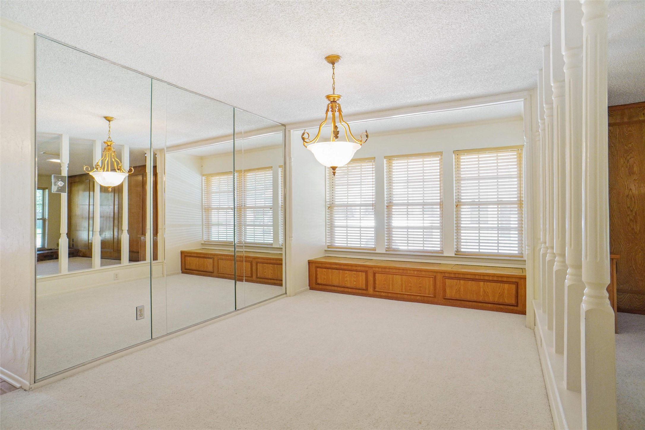 2028 Casa Loma Court